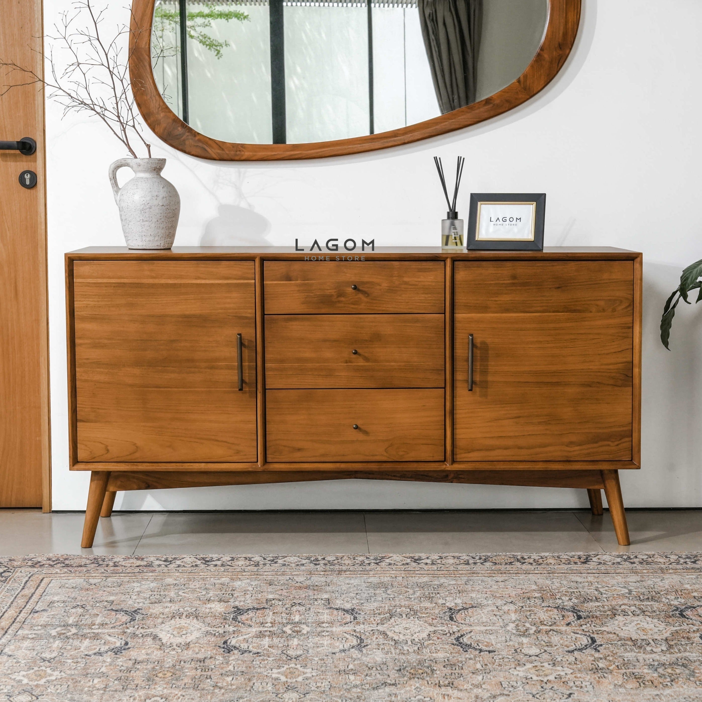 Bufet Kayu Jati dengan 2 Pintu dan 3 Laci Buffet Lagom Home Store Jati Furnitur Teak Furniture Jakarta