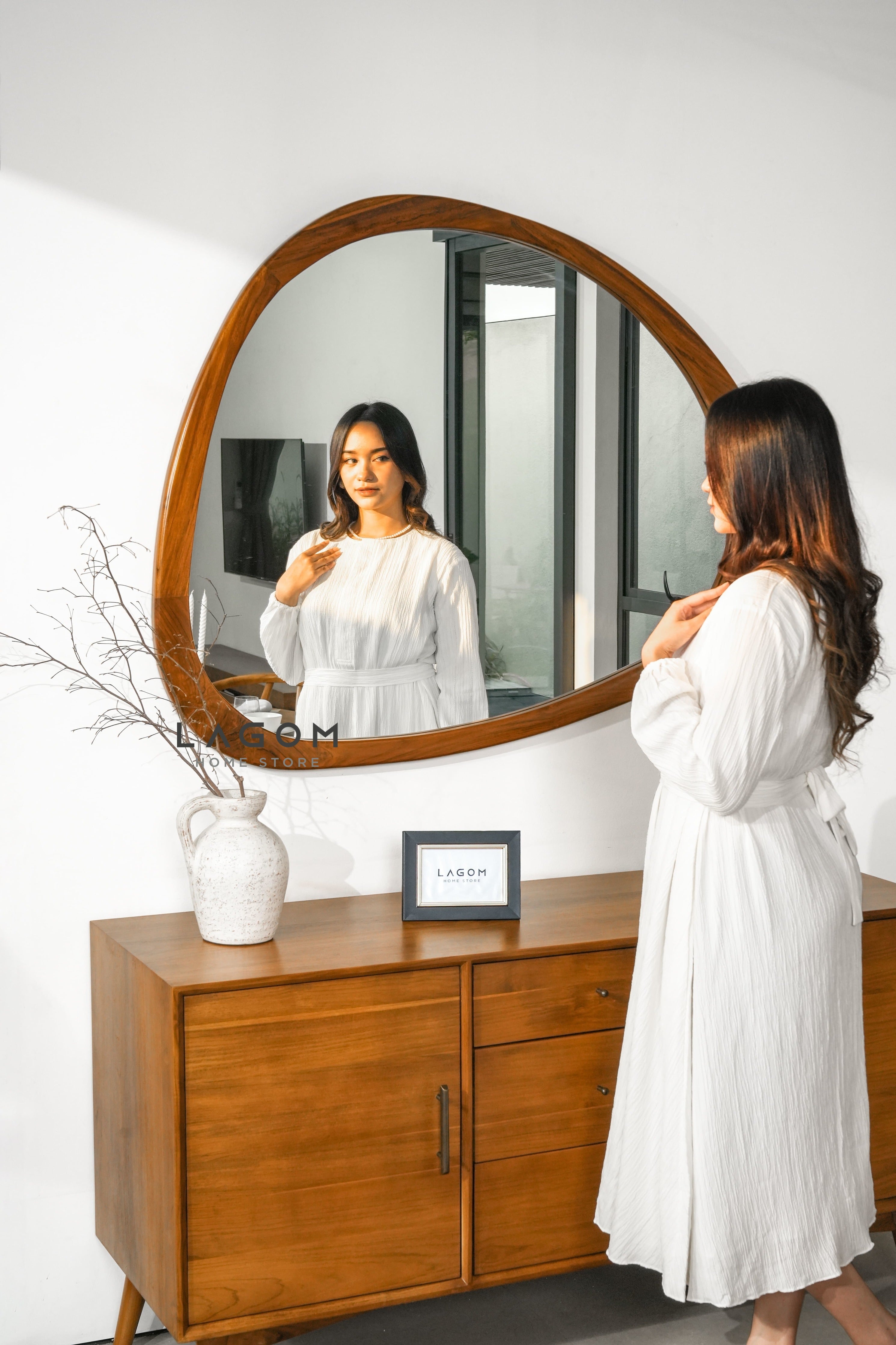 Cermin Gantung Unik Kayu Jati - Tinggi 99 cm Mirror Lagom Home Store Jati Furnitur Teak Furniture Jakarta