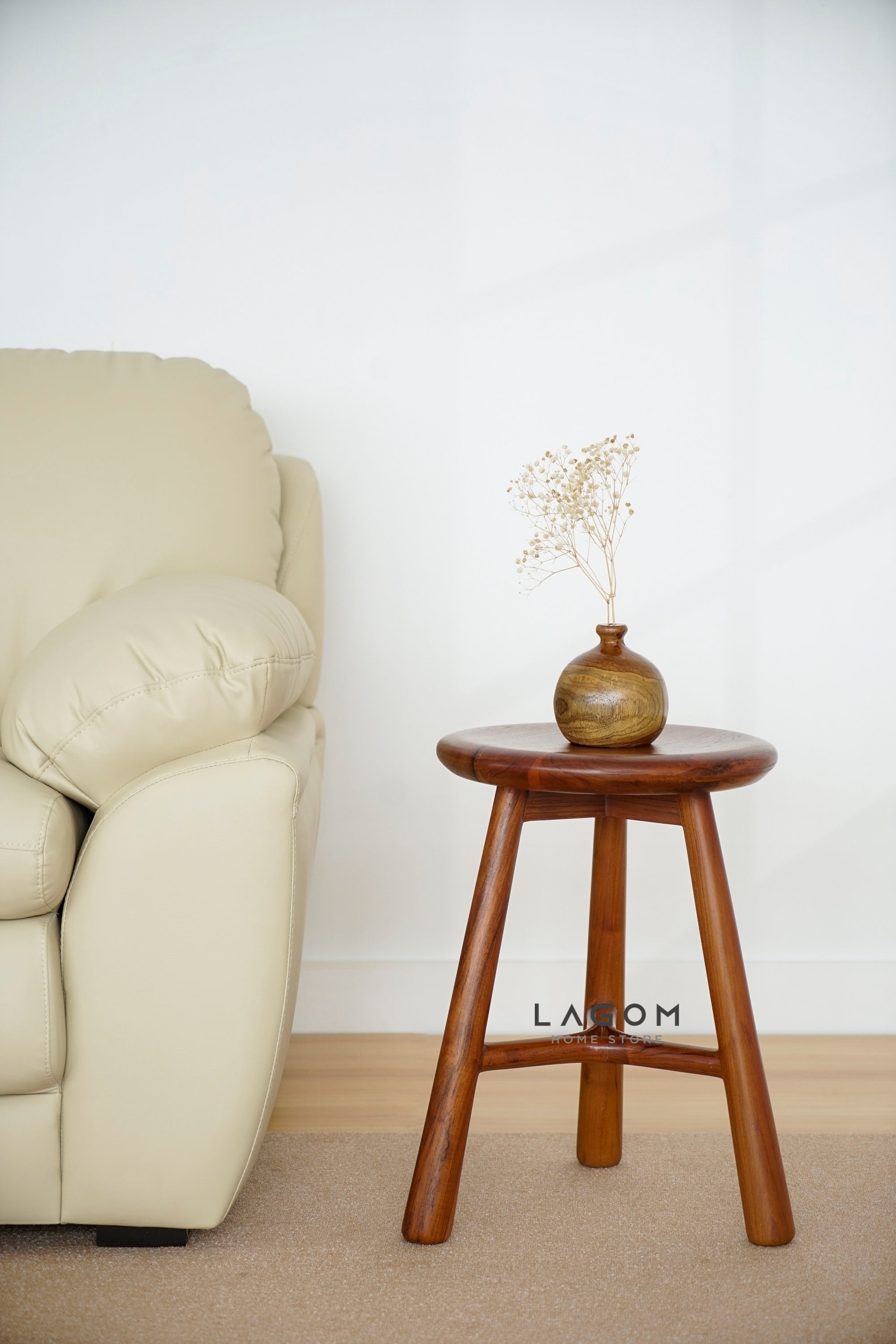 Kursi Cafe/Bar Kayu Jati Estetik dan Minimalis Bar Stool Lagom Home Store Jati Furnitur Teak Furniture Jakarta