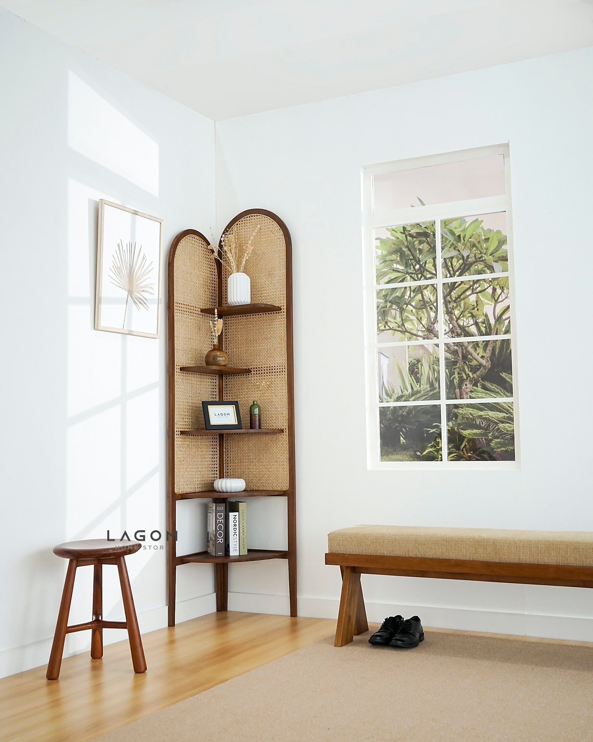 Kursi Cafe/Bar Kayu Jati Estetik dan Minimalis Bar Stool Lagom Home Store Jati Furnitur Teak Furniture Jakarta