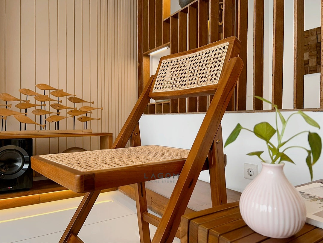 Kursi Lipat Kayu Jati dan Rotan dengan Sandaran yang Dapat Disesuaikan Chair Lagom Home Store Jati Furnitur Teak Furniture Jakarta