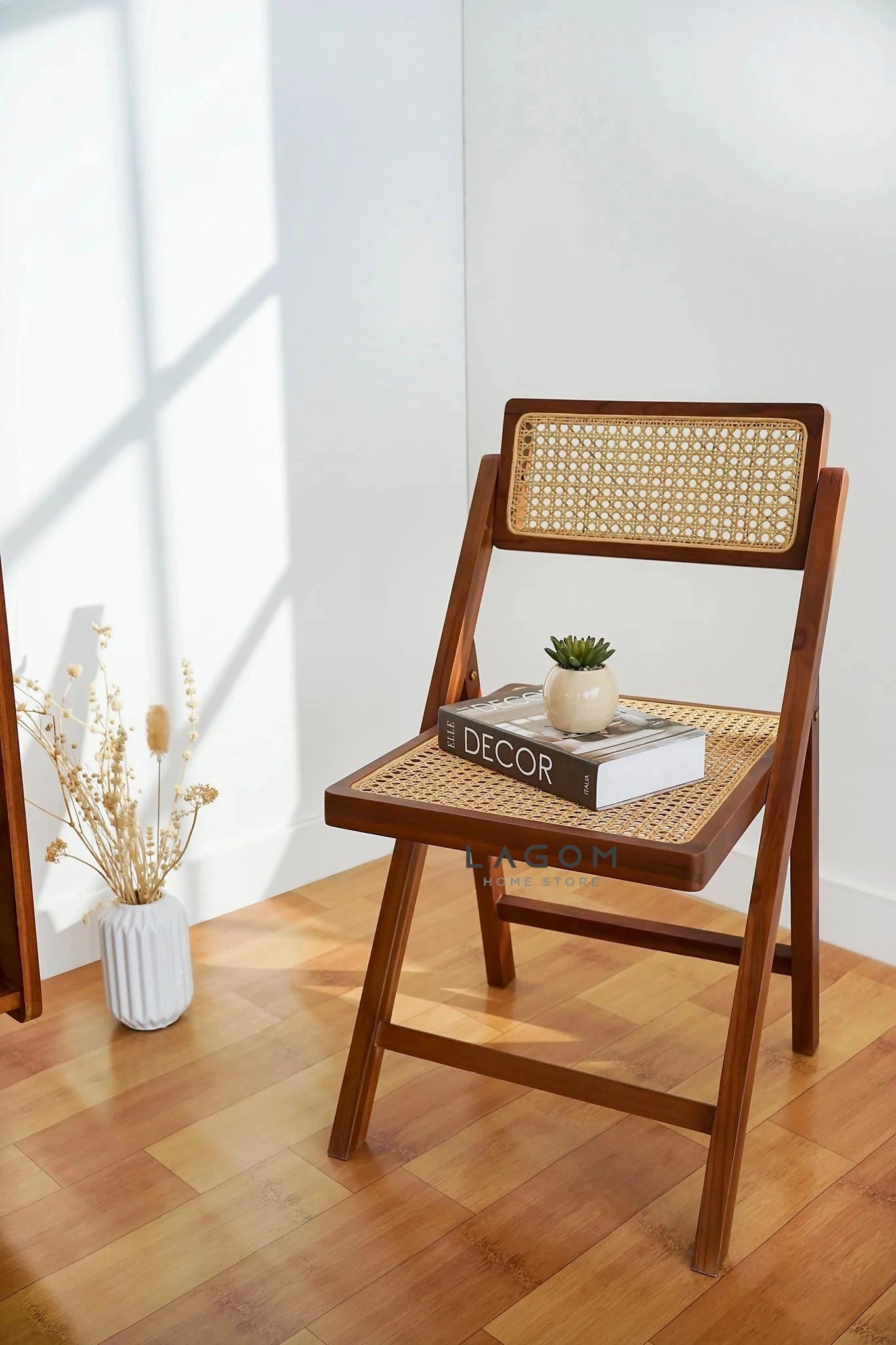 Kursi Lipat Kayu Jati dan Rotan dengan Sandaran yang Dapat Disesuaikan Chair Lagom Home Store Jati Furnitur Teak Furniture Jakarta