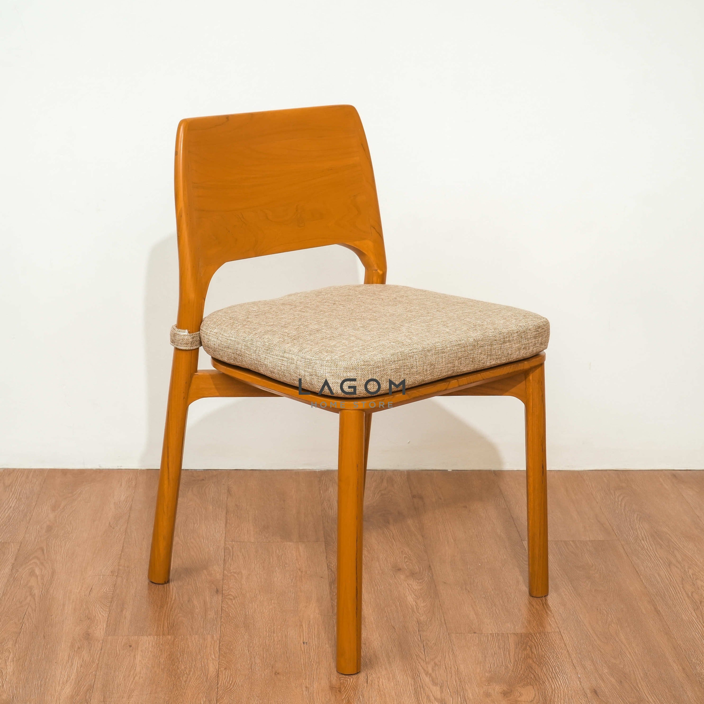 Kursi Minimalis Kayu Jati dengan Cushion Premium Chair Lagom Home Store Jati Furnitur Teak Furniture Jakarta