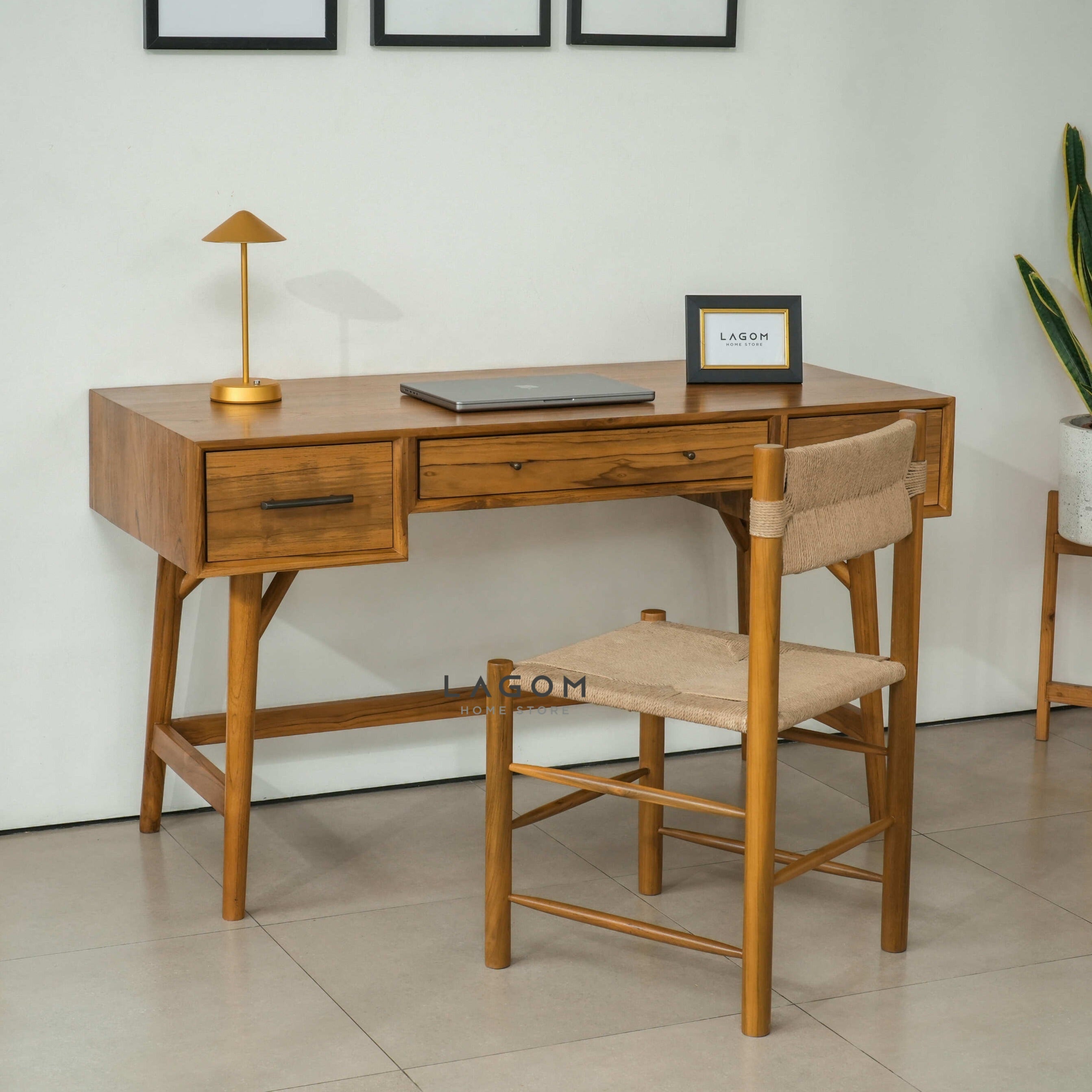 Meja Kerja 3 Laci dari Kayu Jati Solid Desk Lagom Home Store Jati Furnitur Teak Furniture Jakarta