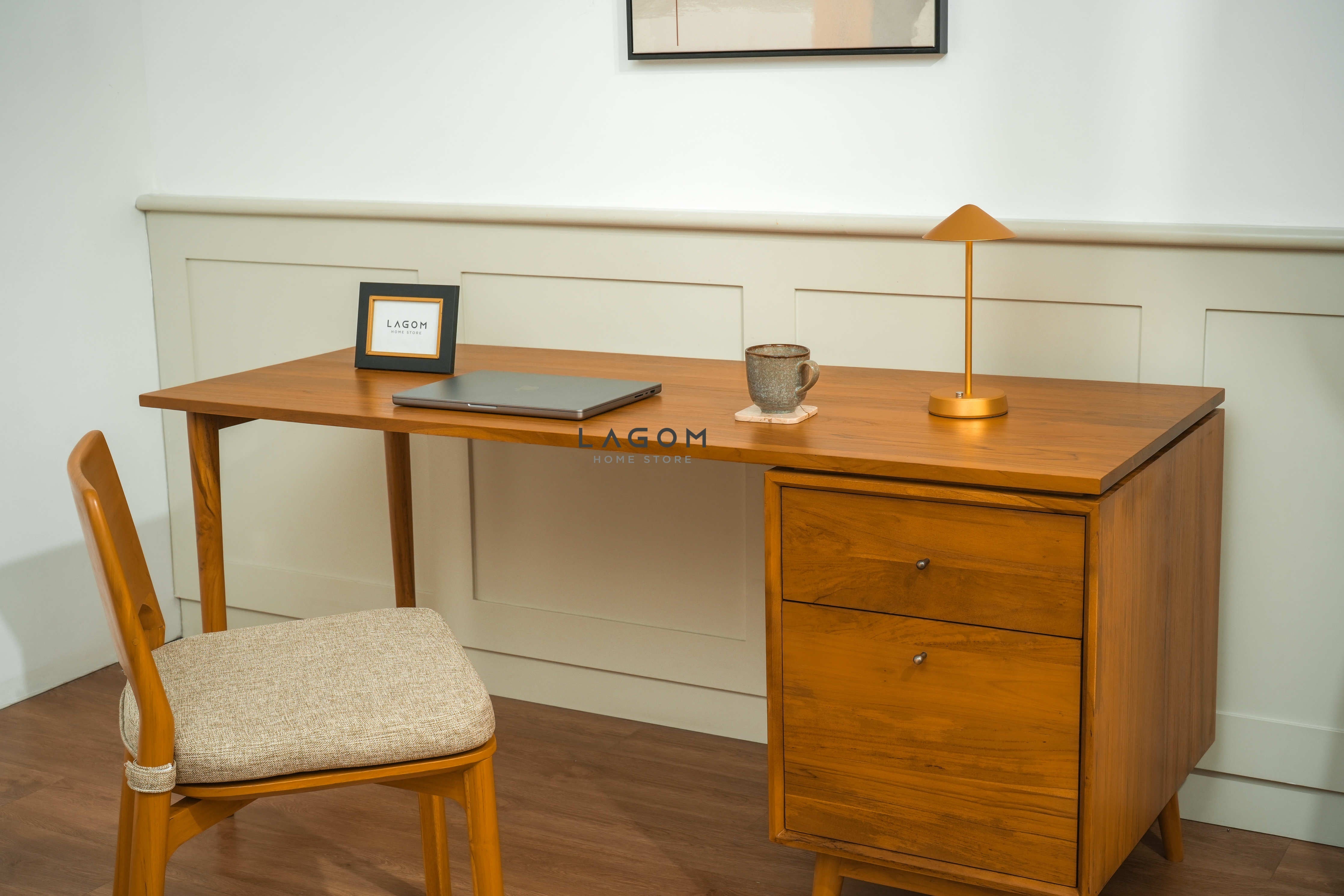Meja Kerja Minimalis dengan 2 Laci dari Kayu Jati Solid Desk Lagom Home Store Jati Furnitur Teak Furniture Jakarta