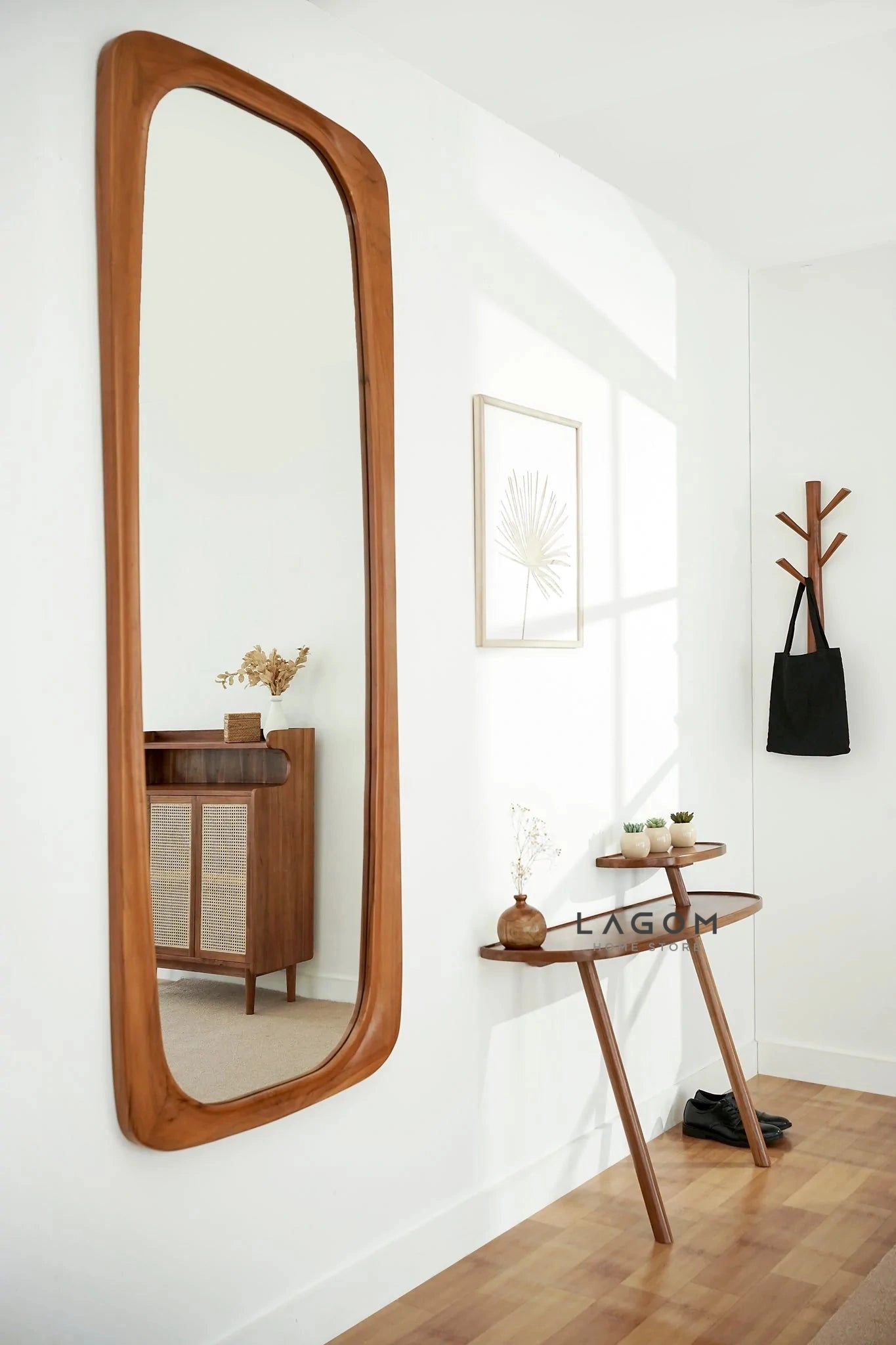 Meja Konsol Dinding Estetis dari Kayu Jati Console Table Lagom Home Store Jati Furnitur Teak Furniture Jakarta