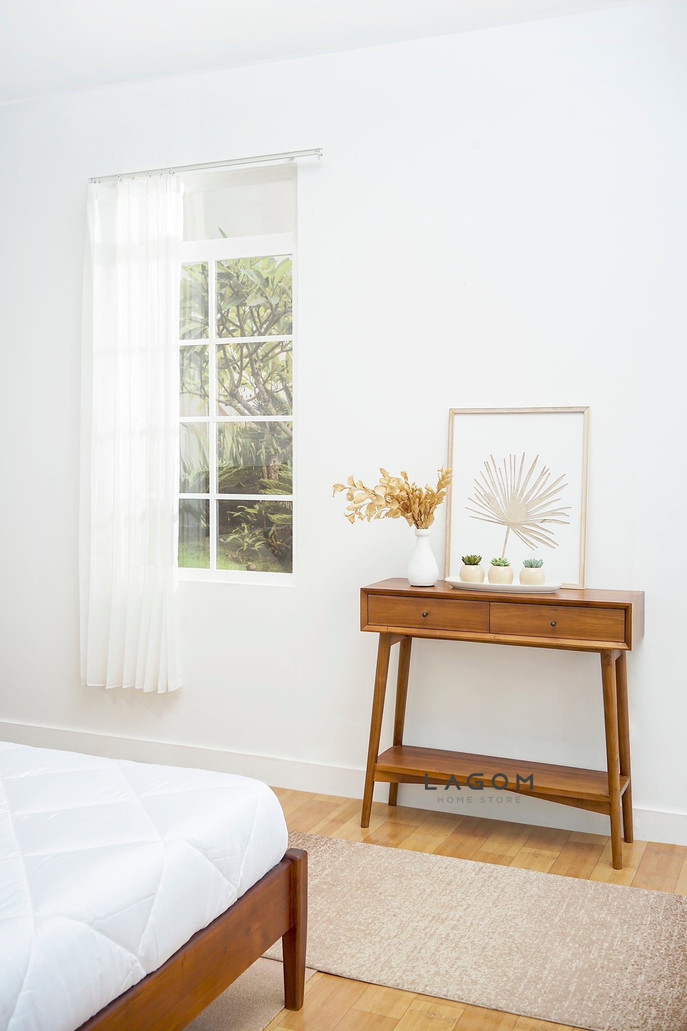 Meja Konsol Dua Laci dan Ambalan dari Kayu Jati Solid Console Table Lagom Home Store Jati Furnitur Teak Furniture Jakarta