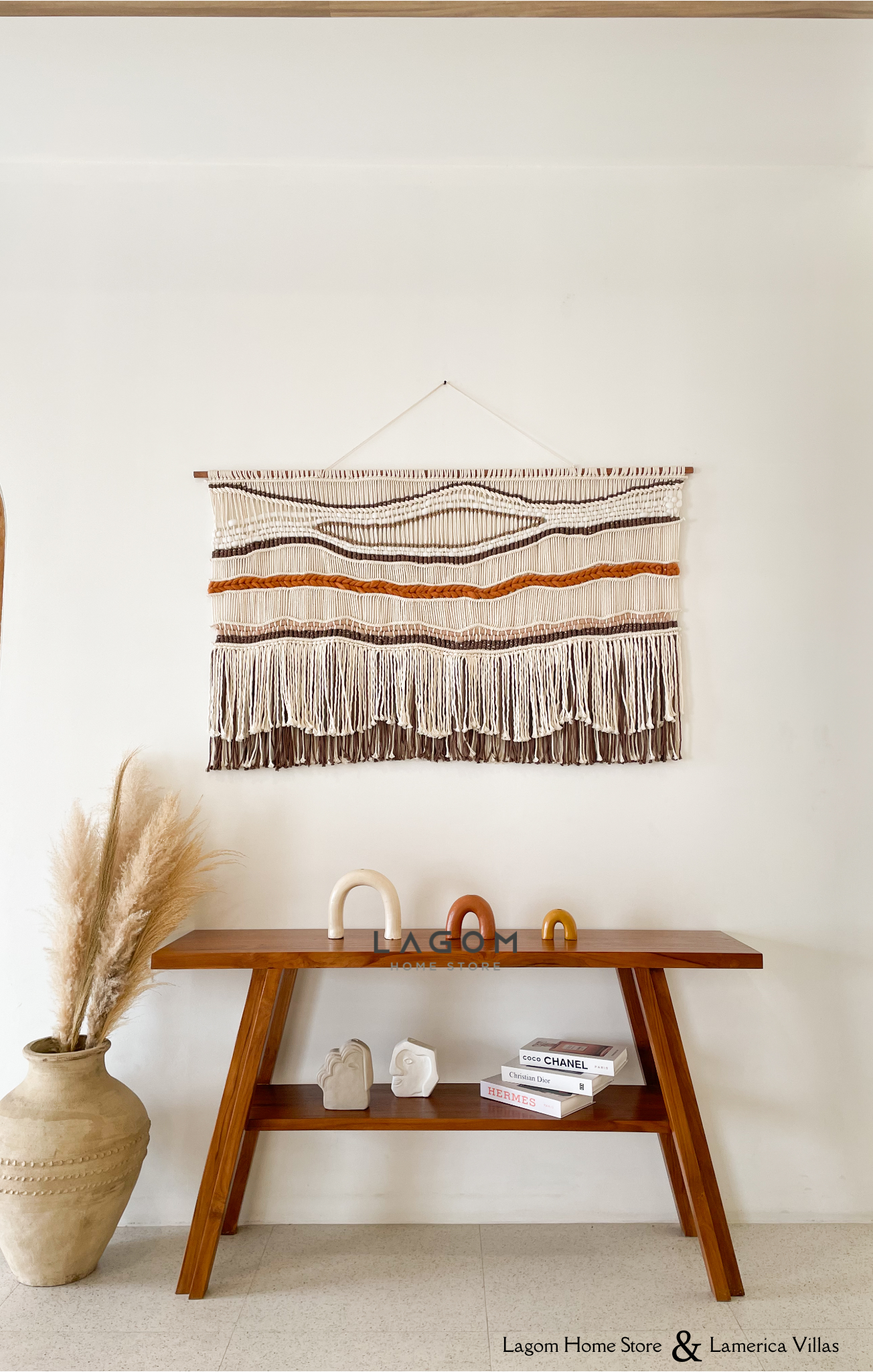 Meja Konsol Eksklusif dengan Ambalan dari Kayu Jati Console Table Lagom Home Store Jati Furnitur Teak Furniture Jakarta