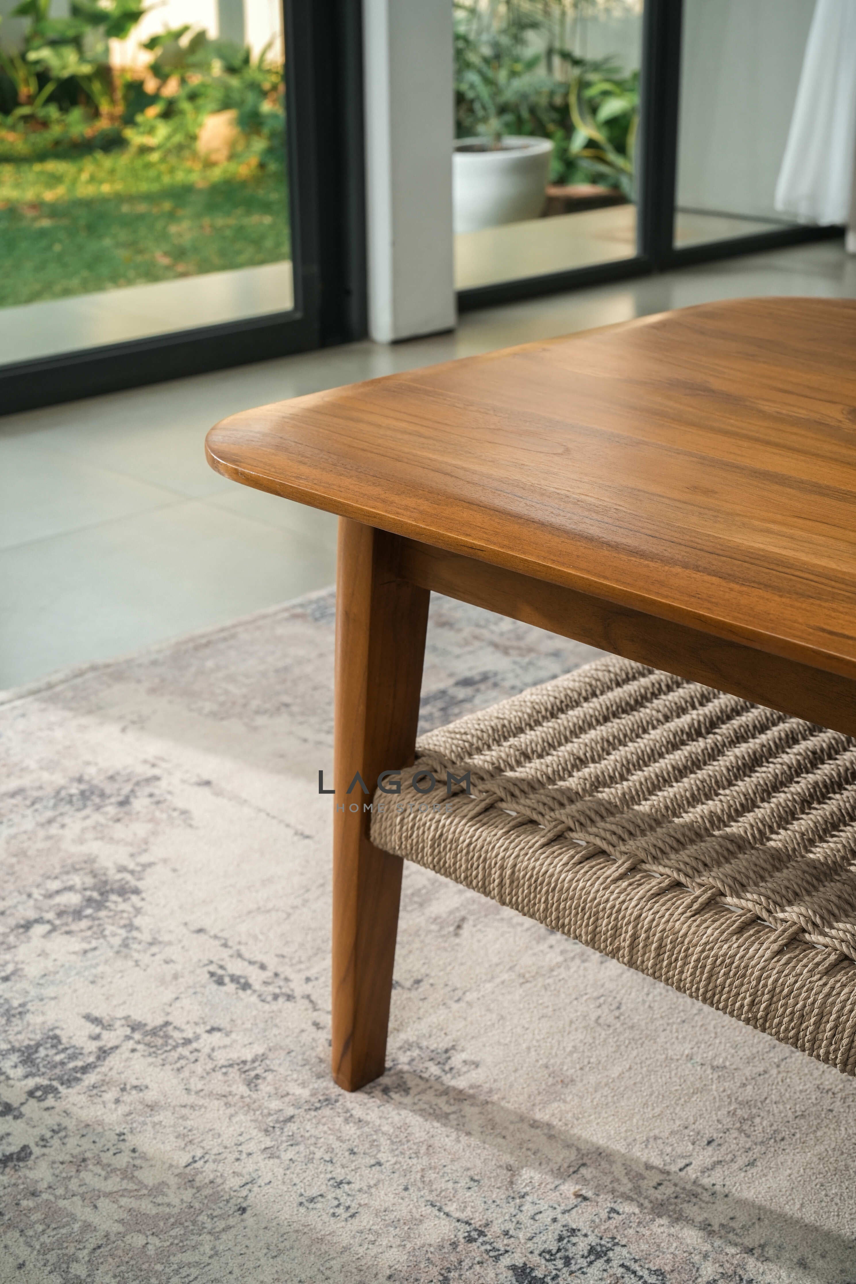 Meja Kopi Kayu Jati dengan Ambalan Bentuk Persegi Panjang Coffee Table Lagom Home Store Jati Furnitur Teak Furniture Jakarta