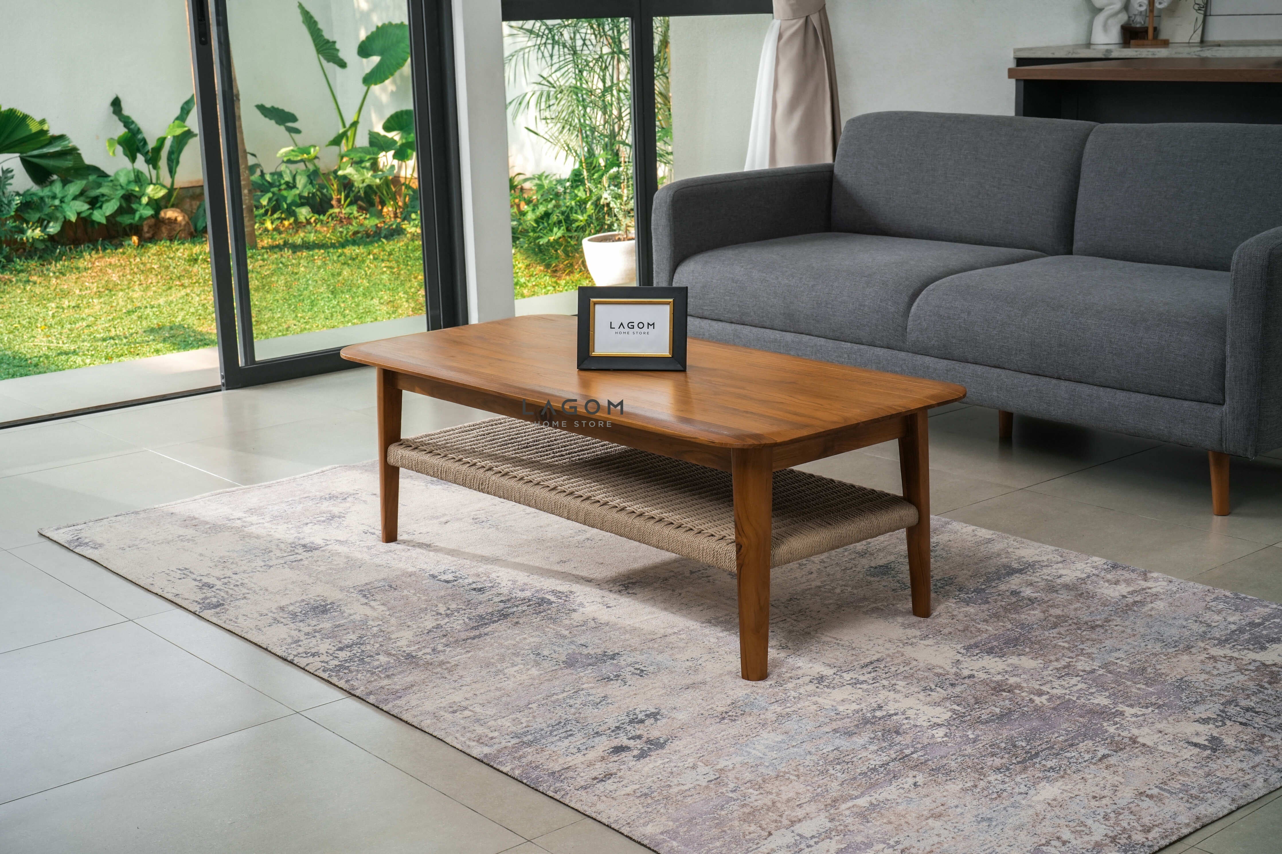 Meja Kopi Kayu Jati dengan Ambalan Bentuk Persegi Panjang Coffee Table Lagom Home Store Jati Furnitur Teak Furniture Jakarta