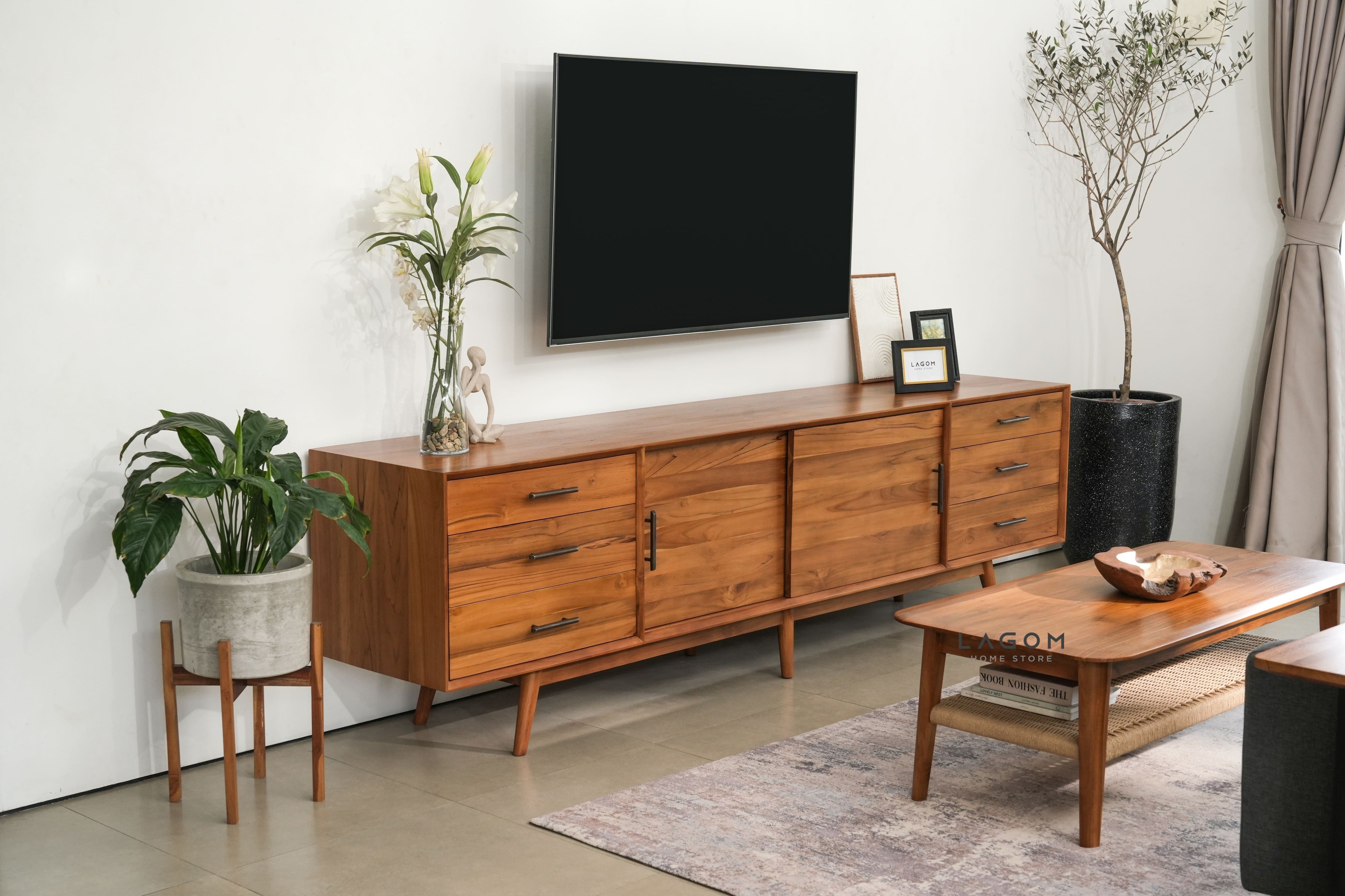 Meja Kopi Kayu Jati dengan Ambalan Bentuk Persegi Panjang Coffee Table Lagom Home Store Jati Furnitur Teak Furniture Jakarta