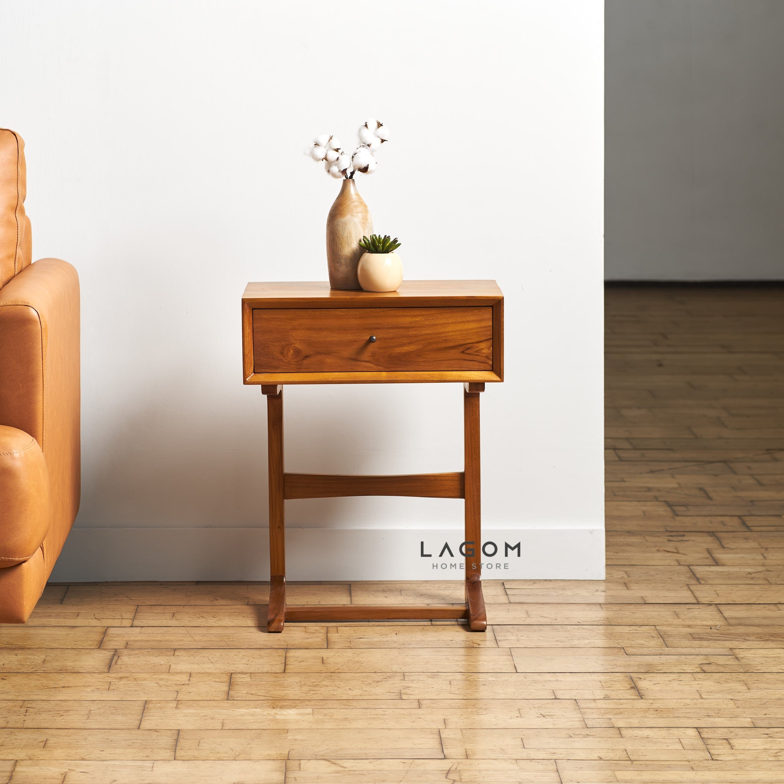 Meja Samping dengan Laci dari Kayu Jati Solid Side Table Lagom Home Store Jati Furnitur Teak Furniture Jakarta