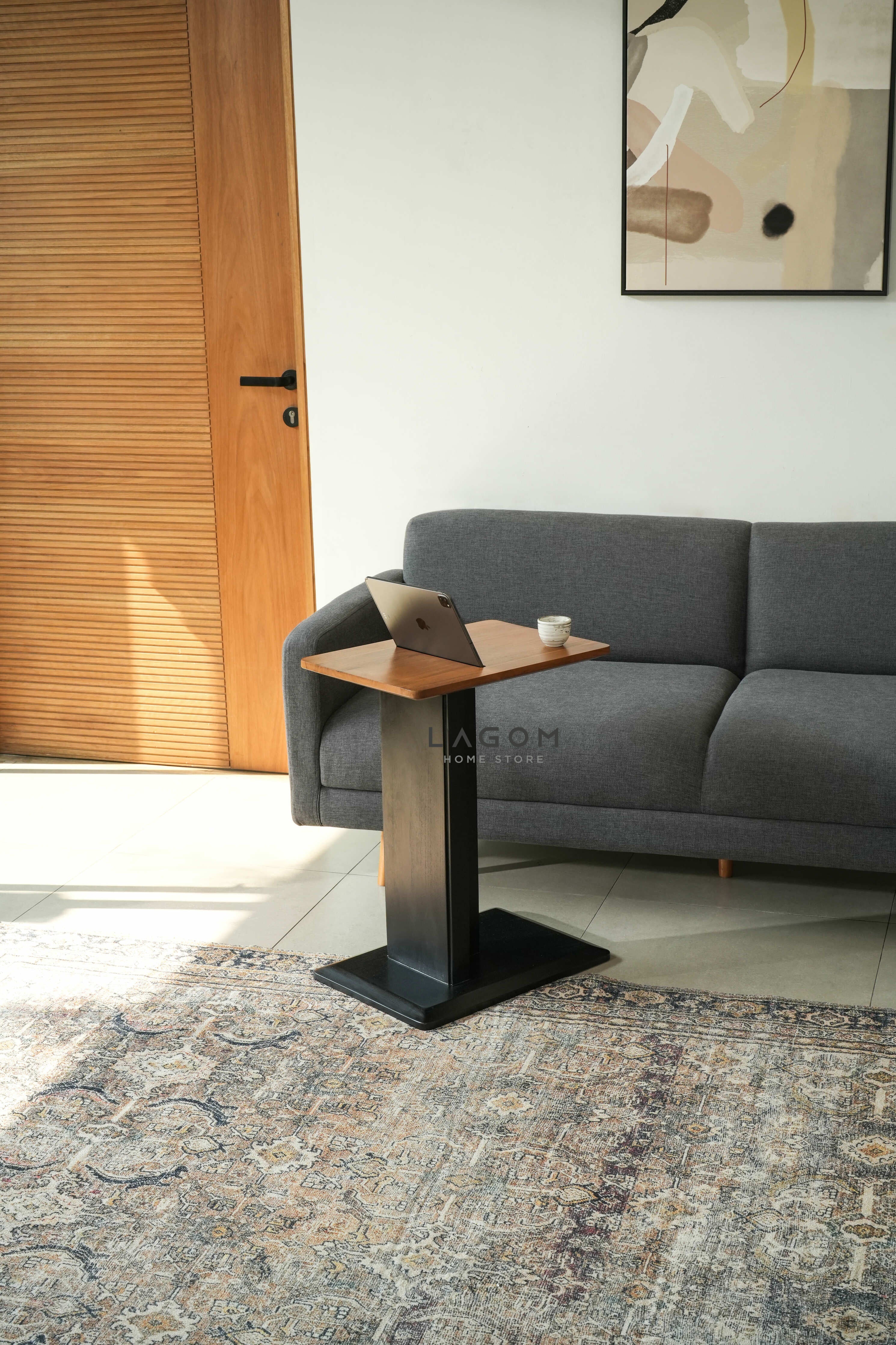 Meja Samping dengan Slot HP dan iPad dari Kayu Jati Side Table Lagom Home Store Jati Furnitur Teak Furniture Jakarta