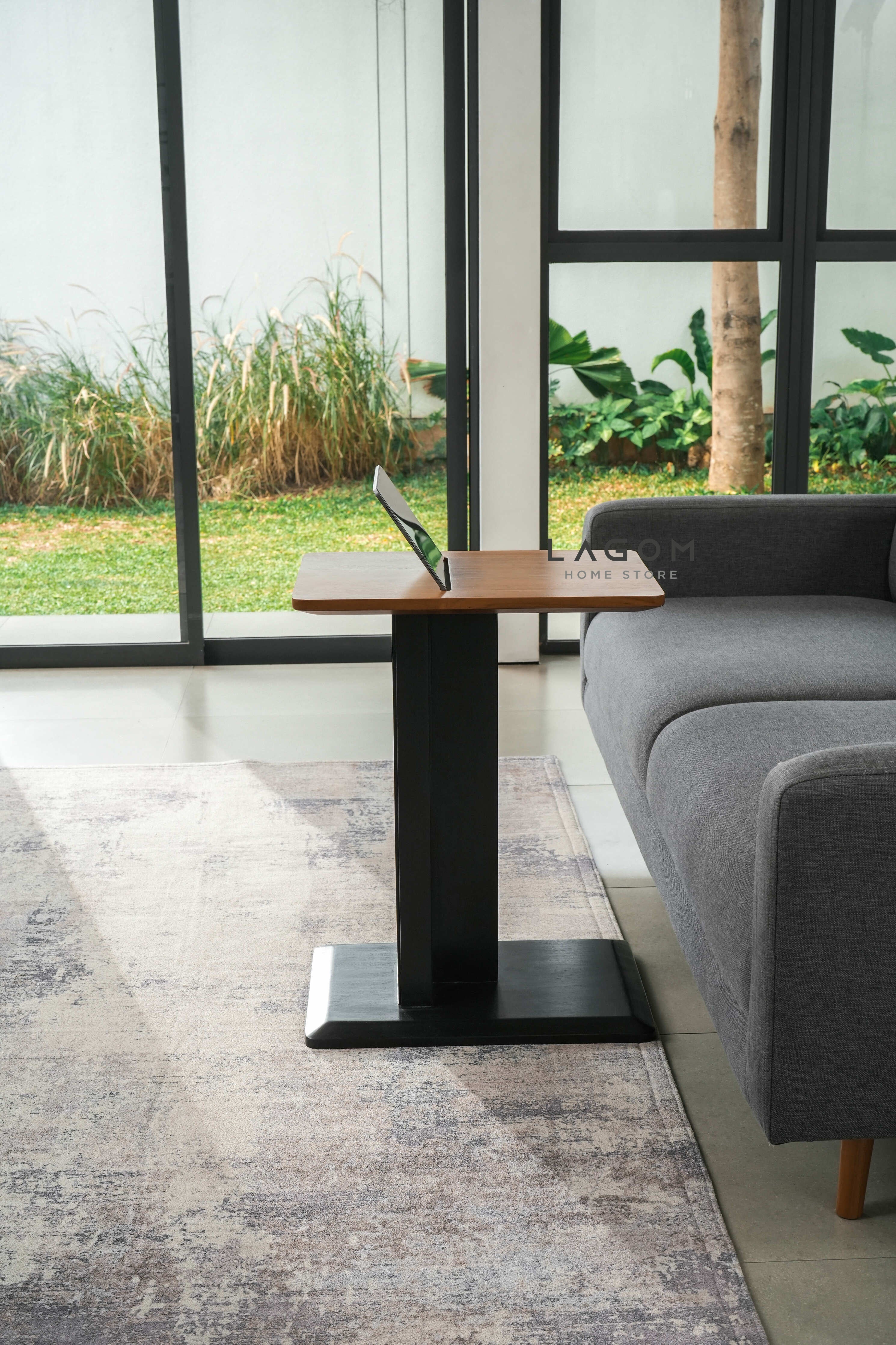 Meja Samping dengan Slot HP dan iPad dari Kayu Jati Side Table Lagom Home Store Jati Furnitur Teak Furniture Jakarta
