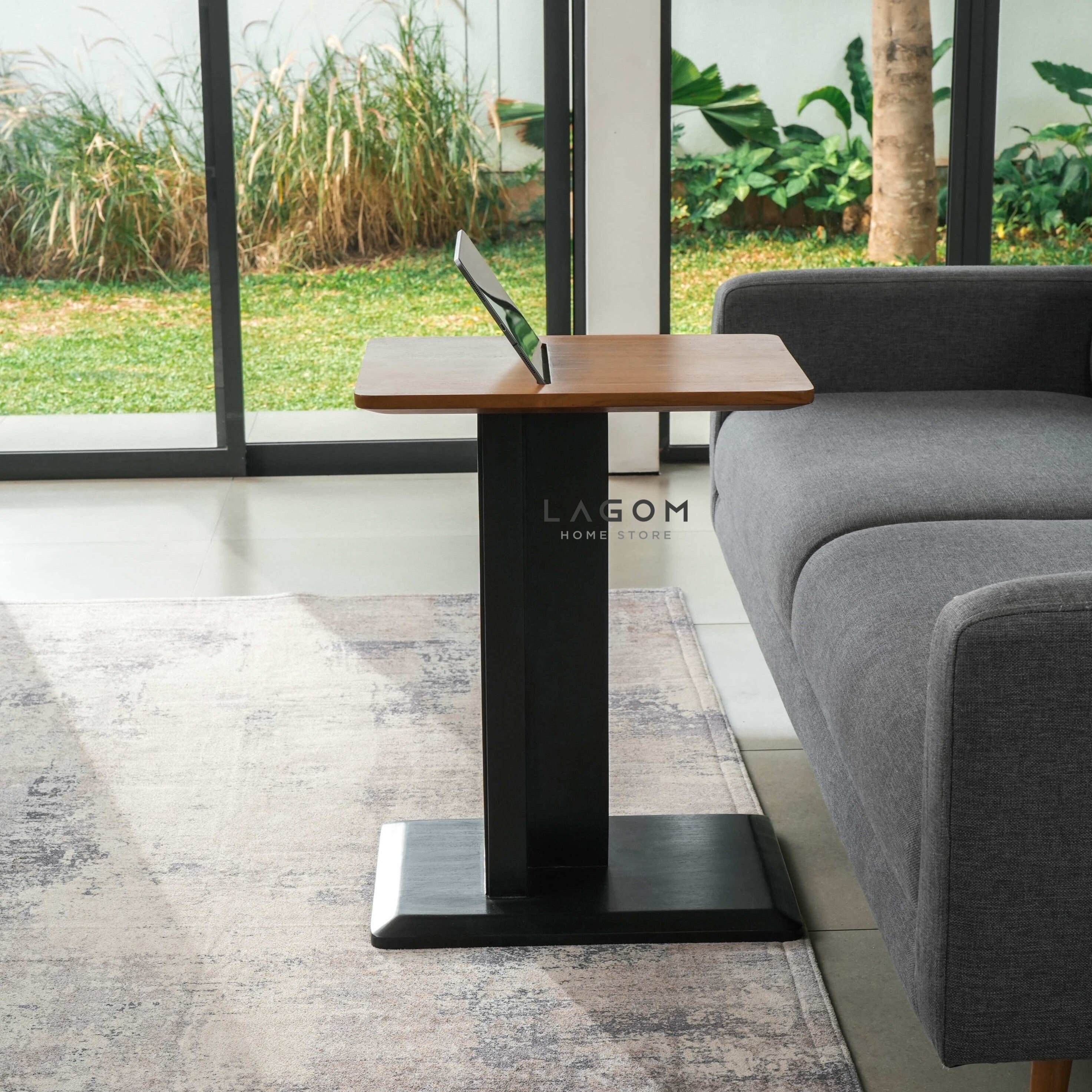 Meja Samping dengan Slot HP dan iPad dari Kayu Jati Side Table Lagom Home Store Jati Furnitur Teak Furniture Jakarta