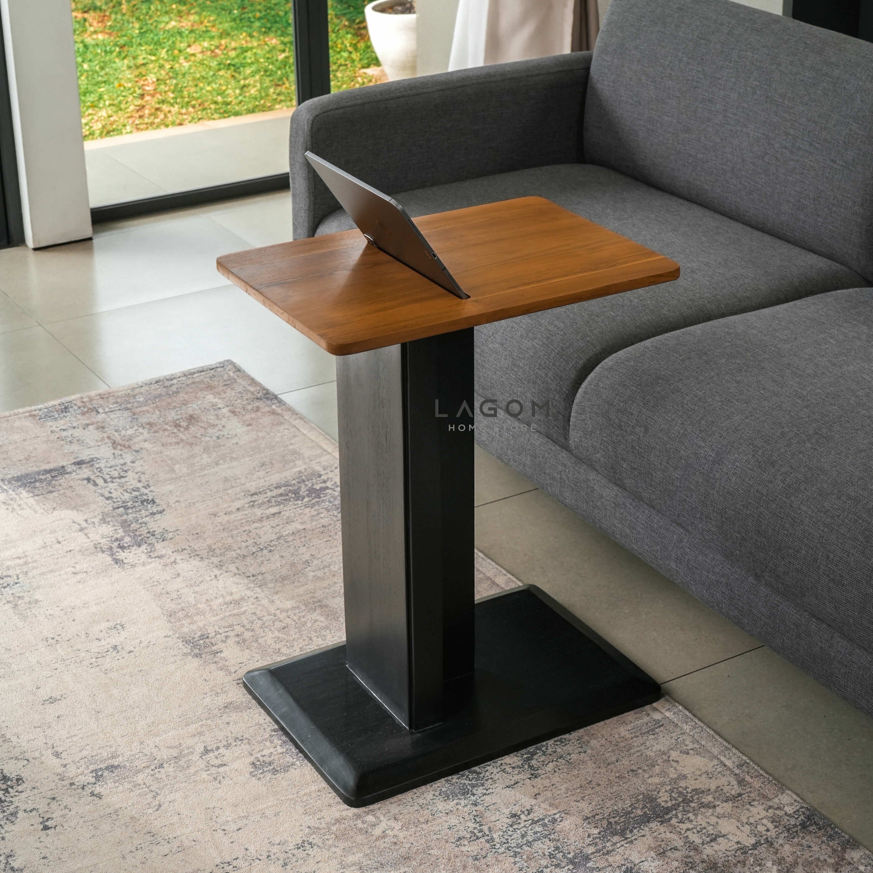 Meja Samping dengan Slot HP dan iPad dari Kayu Jati Side Table Lagom Home Store Jati Furnitur Teak Furniture Jakarta