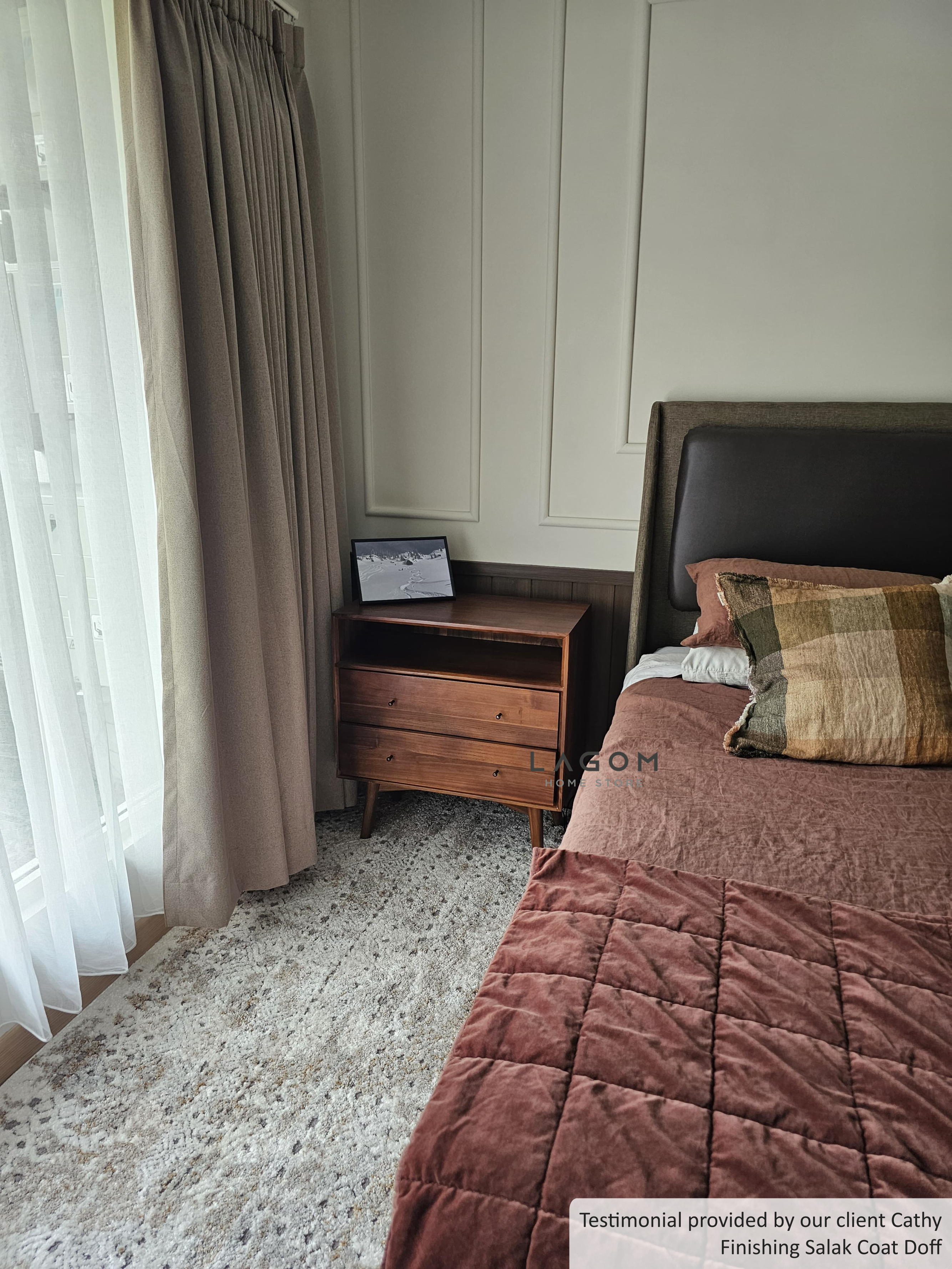 Meja Samping Kayu Jati dengan Laci Side Table Lagom Home Store Jati Furnitur Teak Furniture Jakarta