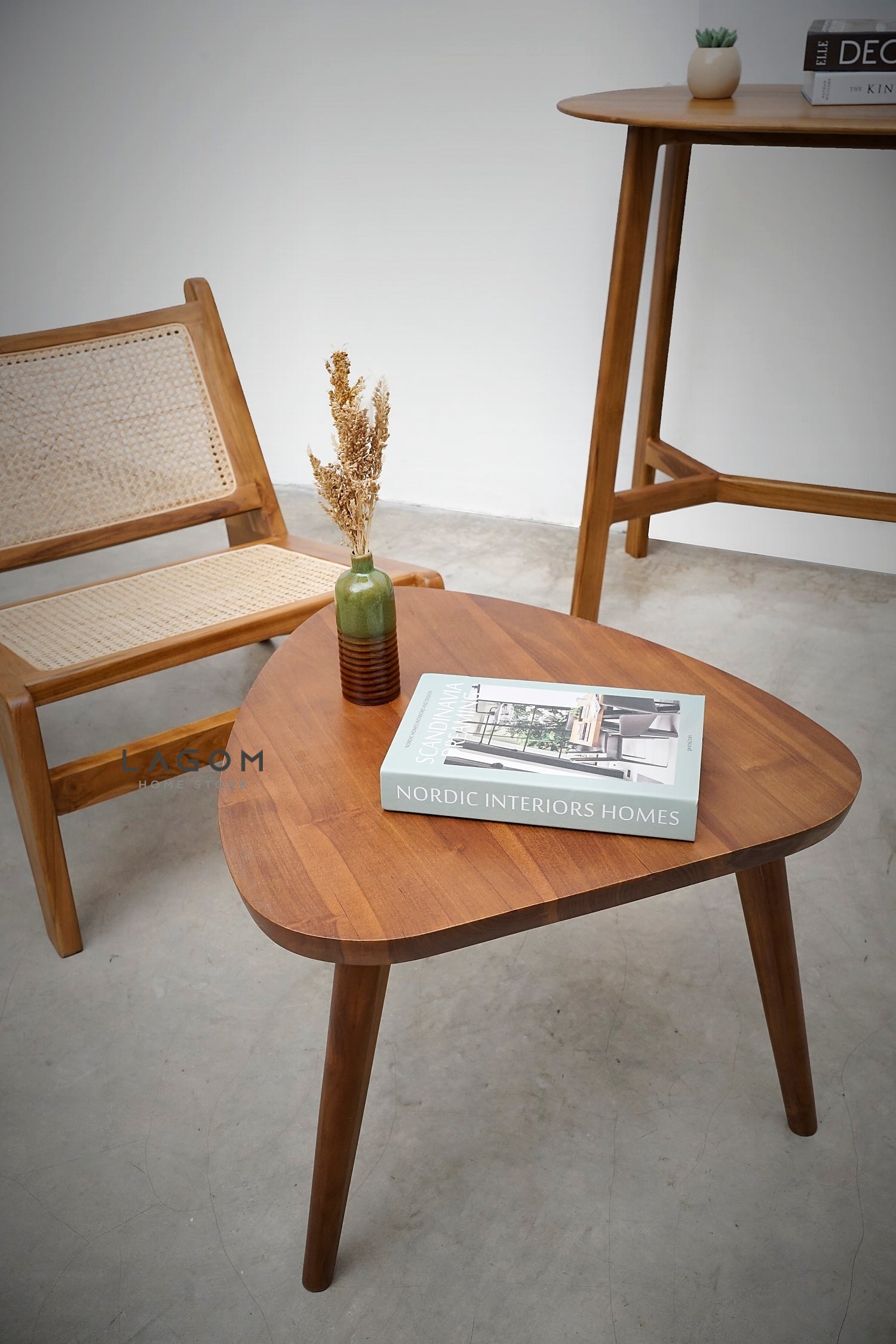 Meja Samping Kopi dari Kayu Jati Solid Coffee Table Lagom Home Store Jati Furnitur Teak Furniture Jakarta