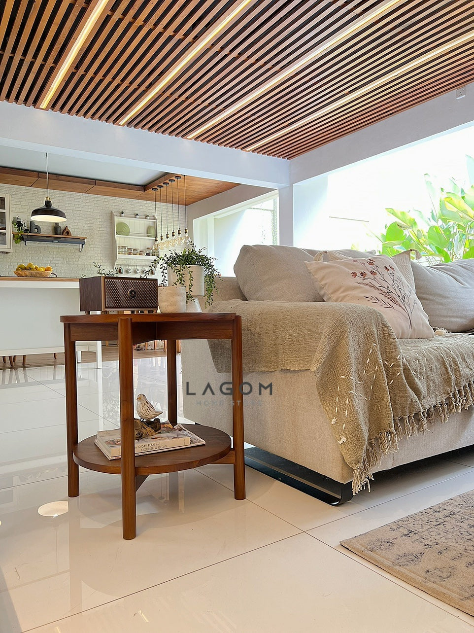 Meja Samping Unik bentuk Lingkaran dari Kayu Jati Side Table Lagom Home Store Jati Furnitur Teak Furniture Jakarta