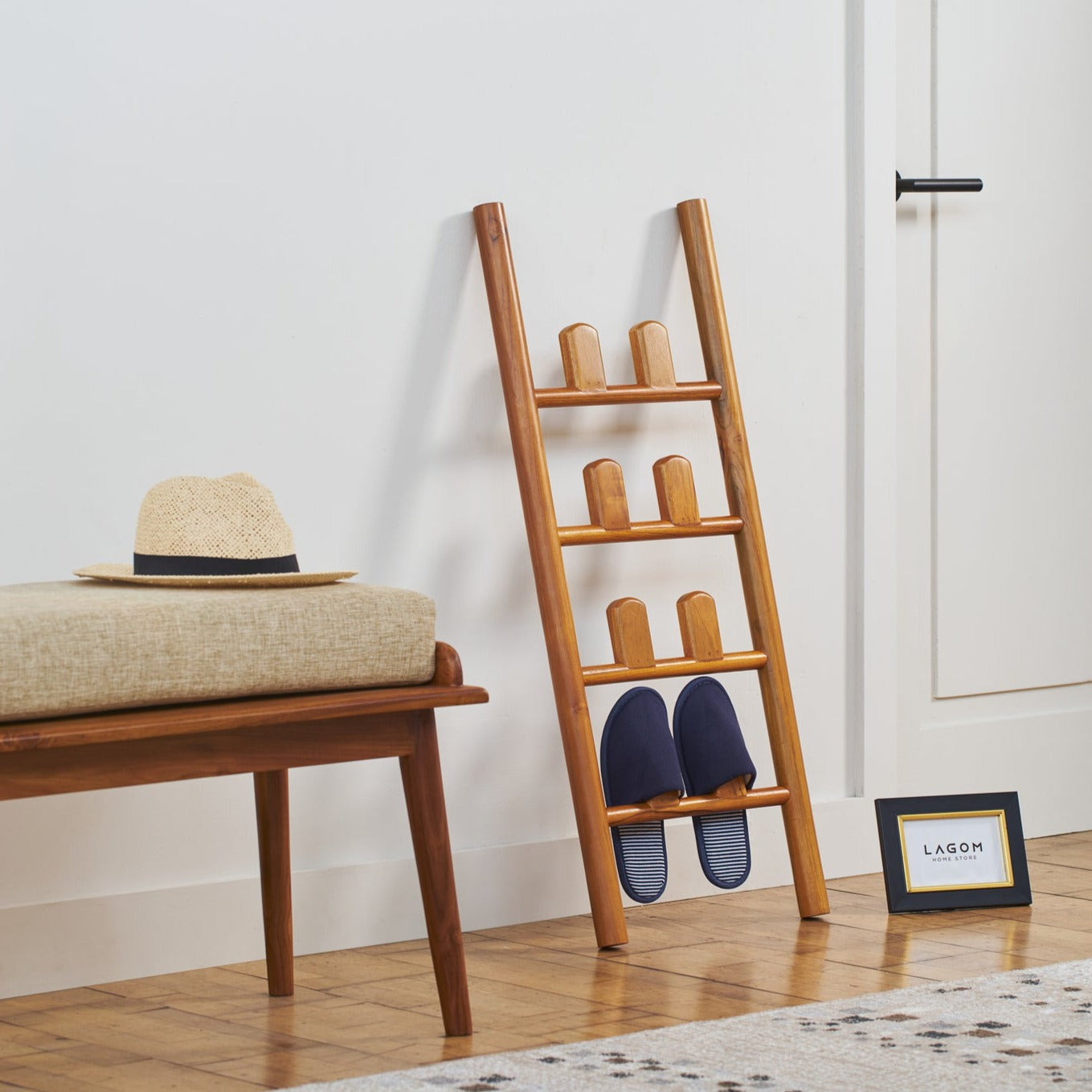 Rak Sepatu dan Sandal Desain Minimalis Shoe Rack Lagom Home Store Jati Furnitur Teak Furniture Jakarta