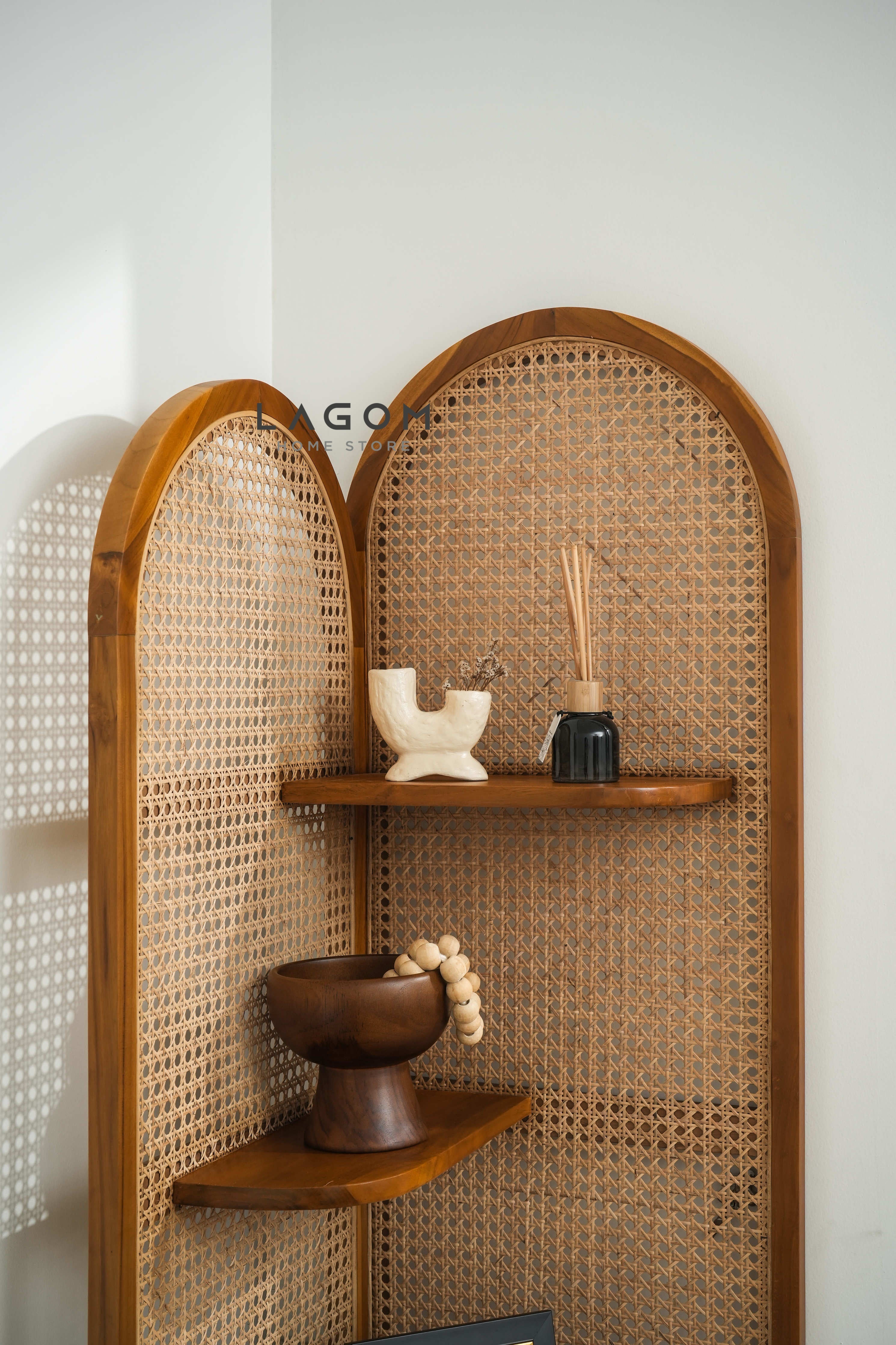Rak Sudut Estetik dari Kayu Jati dan Rotan Bookshelf Lagom Home Store Jati Furnitur Teak Furniture Jakarta