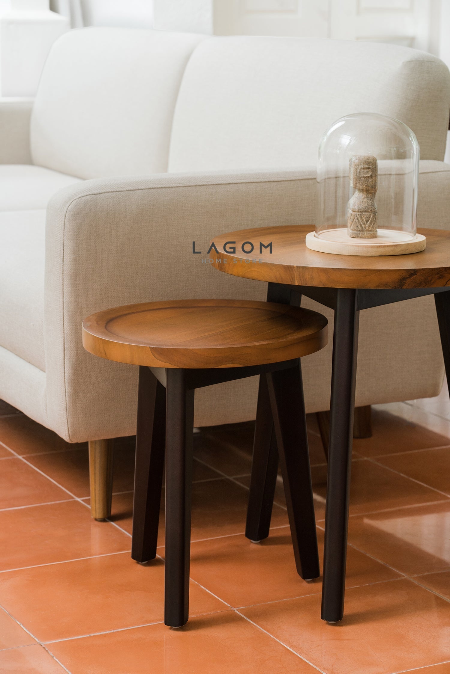 Set Meja Samping bentuk Bundar dari Kayu Jati Solid Coffee Table Lagom Home Store Jati Furnitur Teak Furniture Jakarta