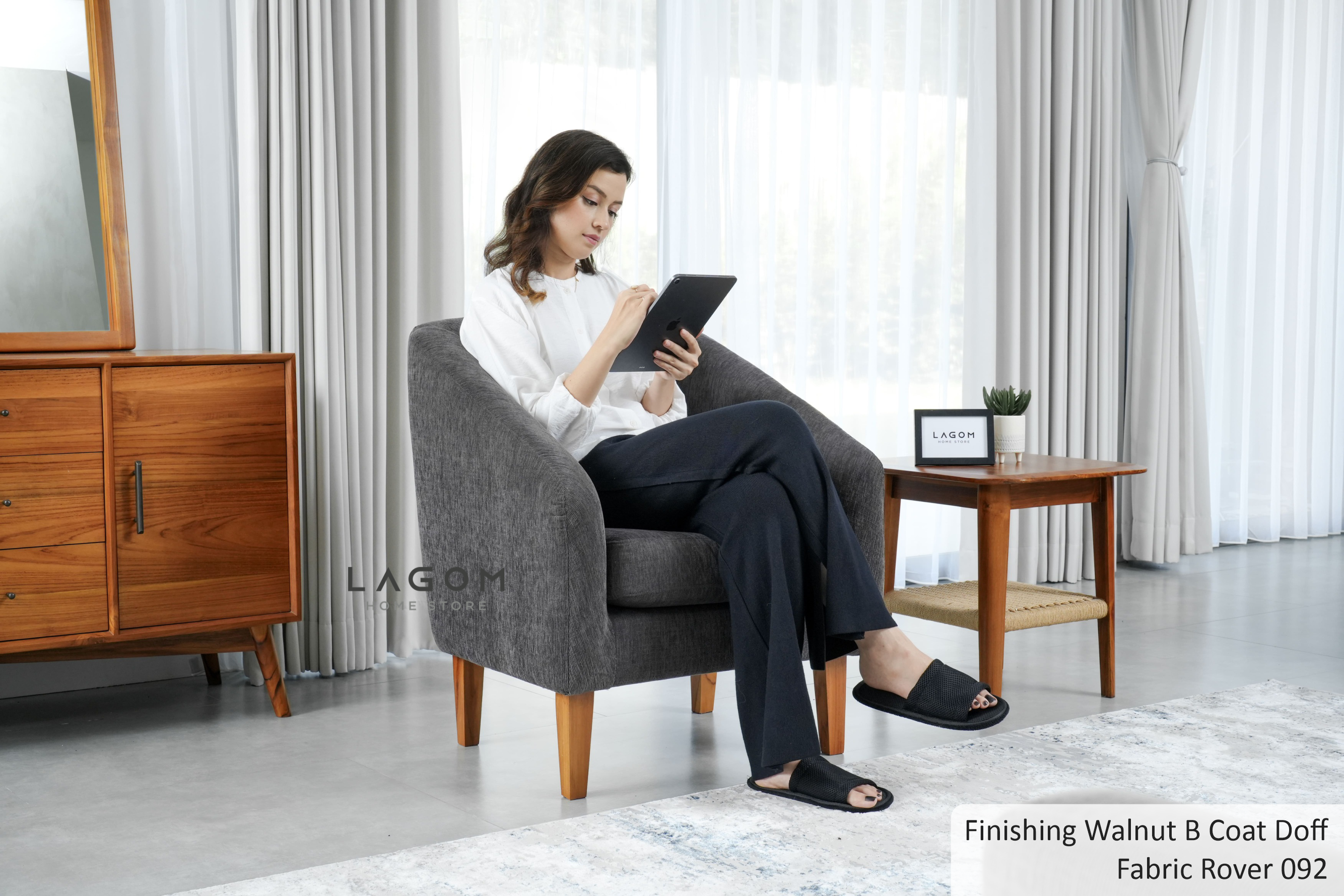 Single Sofa Premium dengan Frame Kayu Jati Sofa Lagom Home Store Jati Furnitur Teak Furniture Jakarta