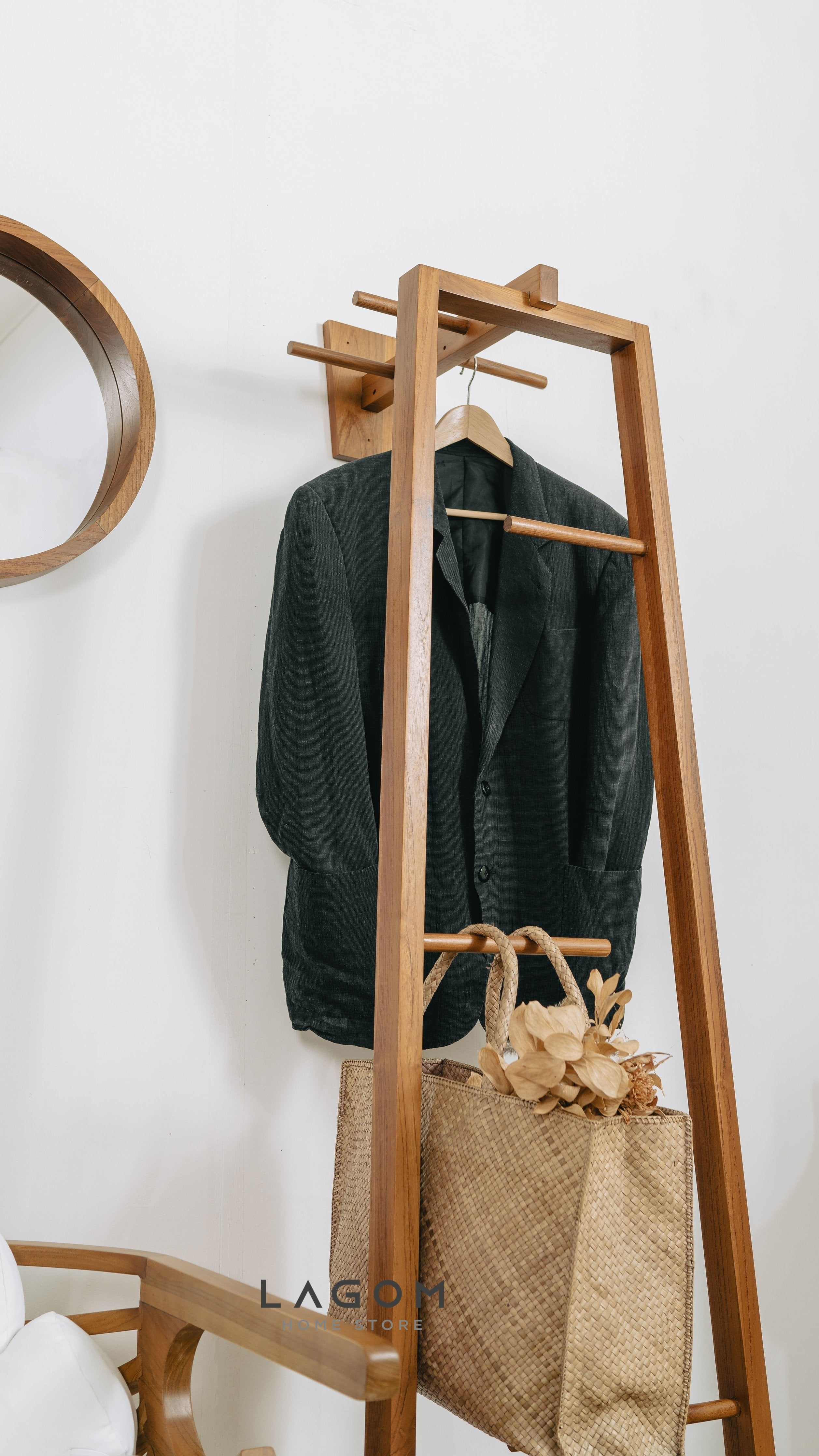 Standing Gantungan Baju & Tas Berdiri Kayu Jati Berkualitas Tinggi Standing Coat Hanger Lagom Home Store Jati Furnitur Teak Furniture Jakarta