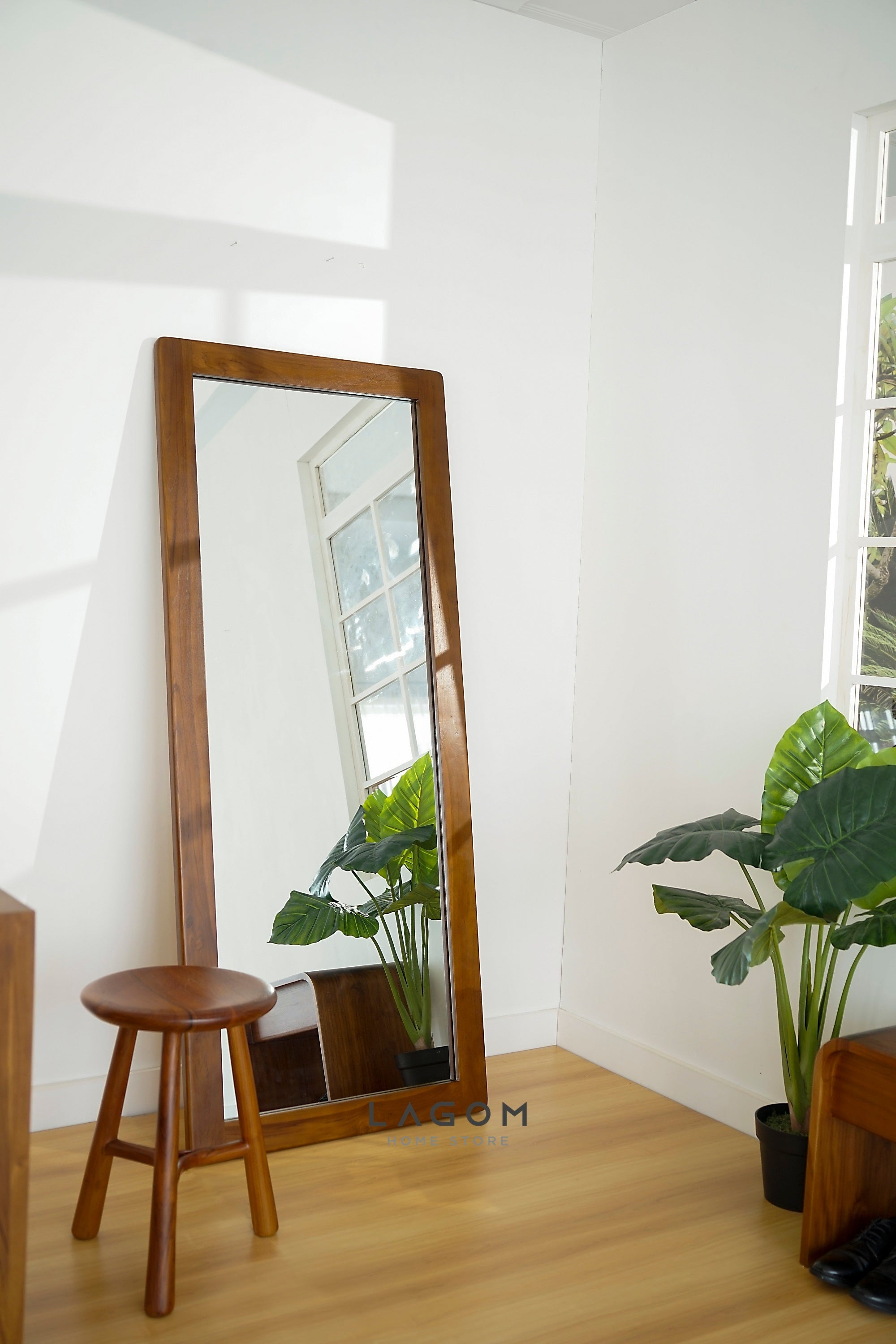 Standing Mirror dari Kayu Jati Solid - Tinggi 183 cm Mirror Lagom Home Store Jati Furnitur Teak Furniture Jakarta