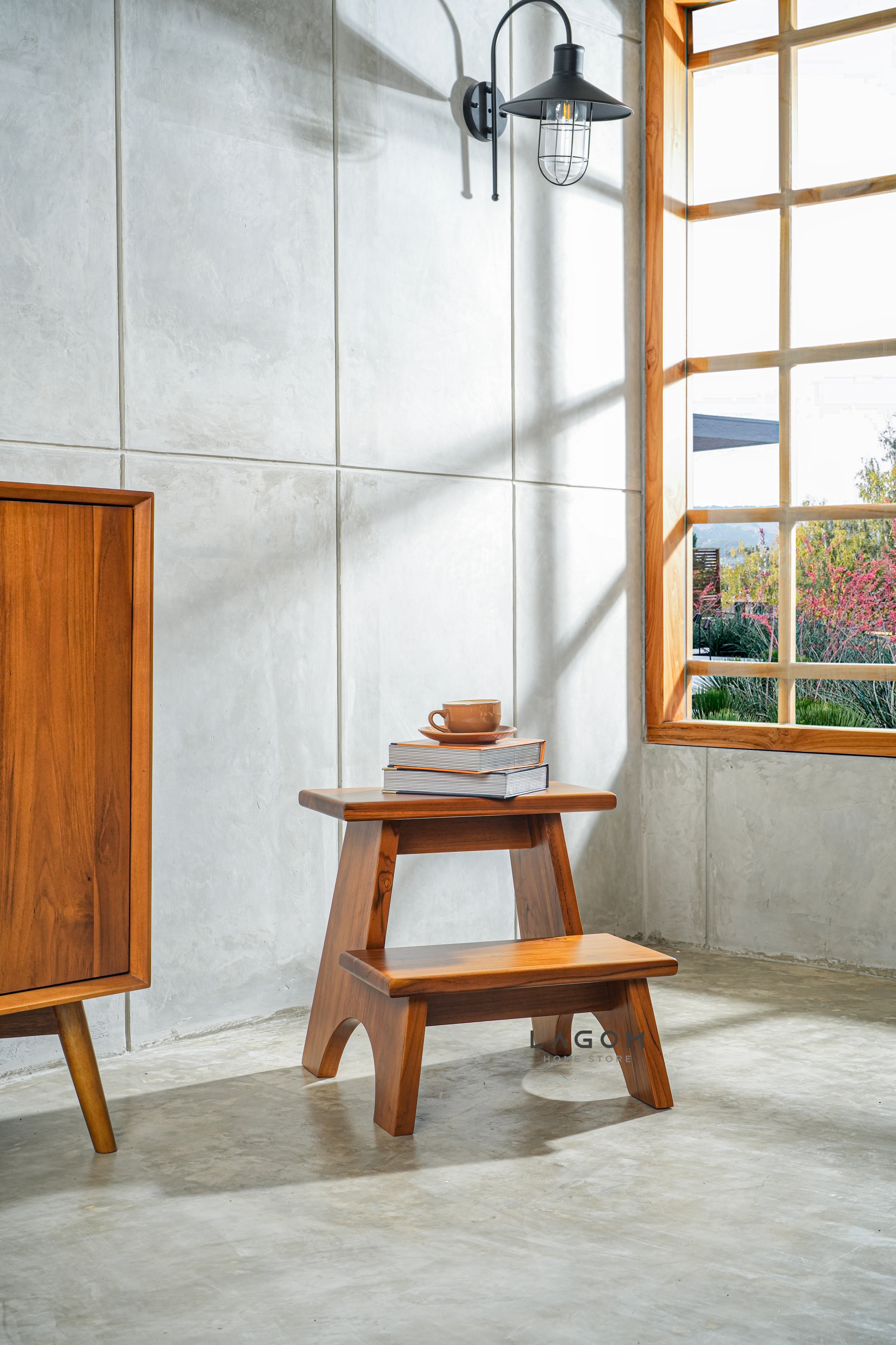 Step Stool Minimalis dari Kayu Jati Solid Step Stool Lagom Home Store Jati Furnitur Teak Furniture Jakarta
