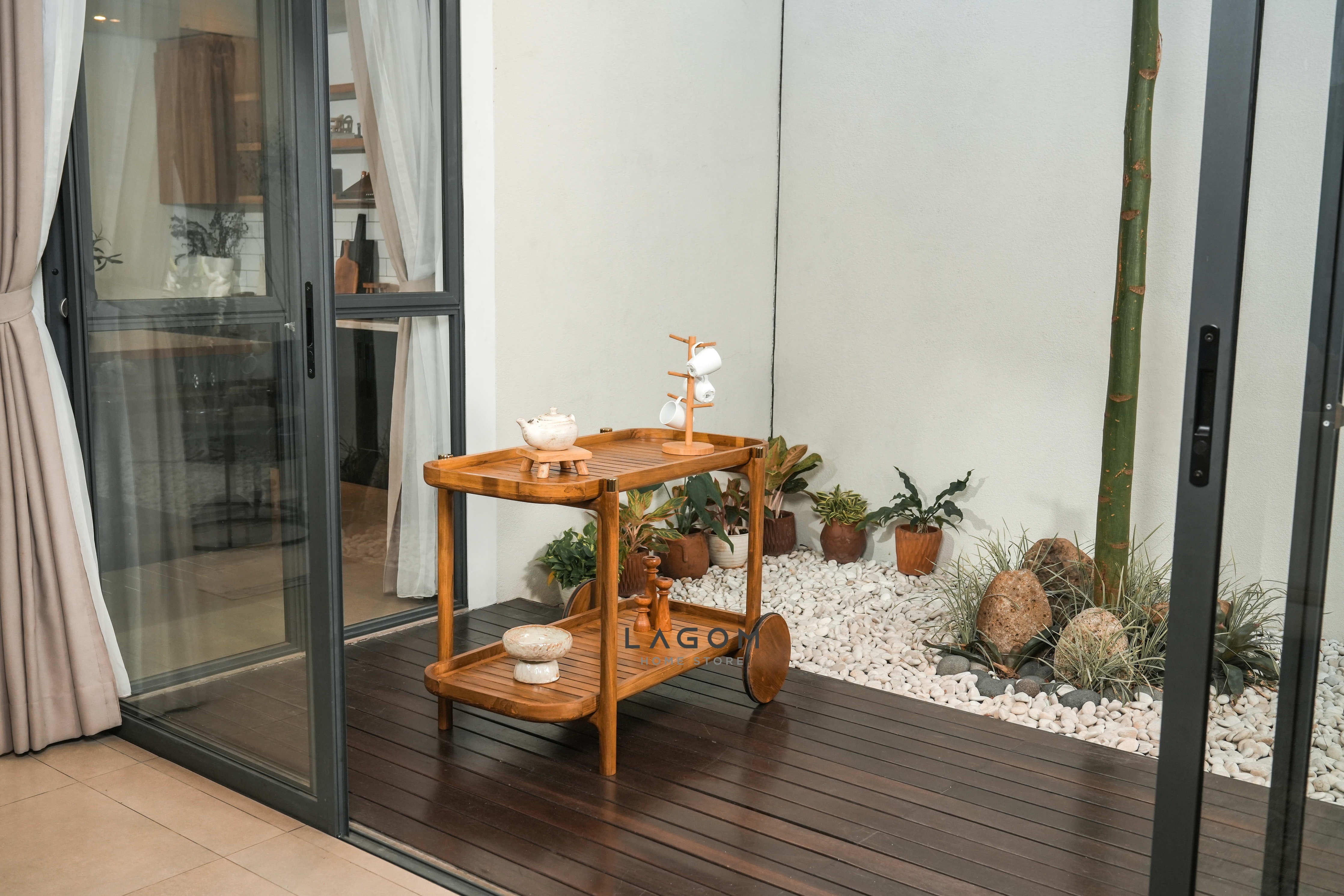 Trolley Kayu Jati Reclaimed Wood untuk Indoor dan Outdoor Trolley Lagom Home Store Jati Furnitur Teak Furniture Jakarta