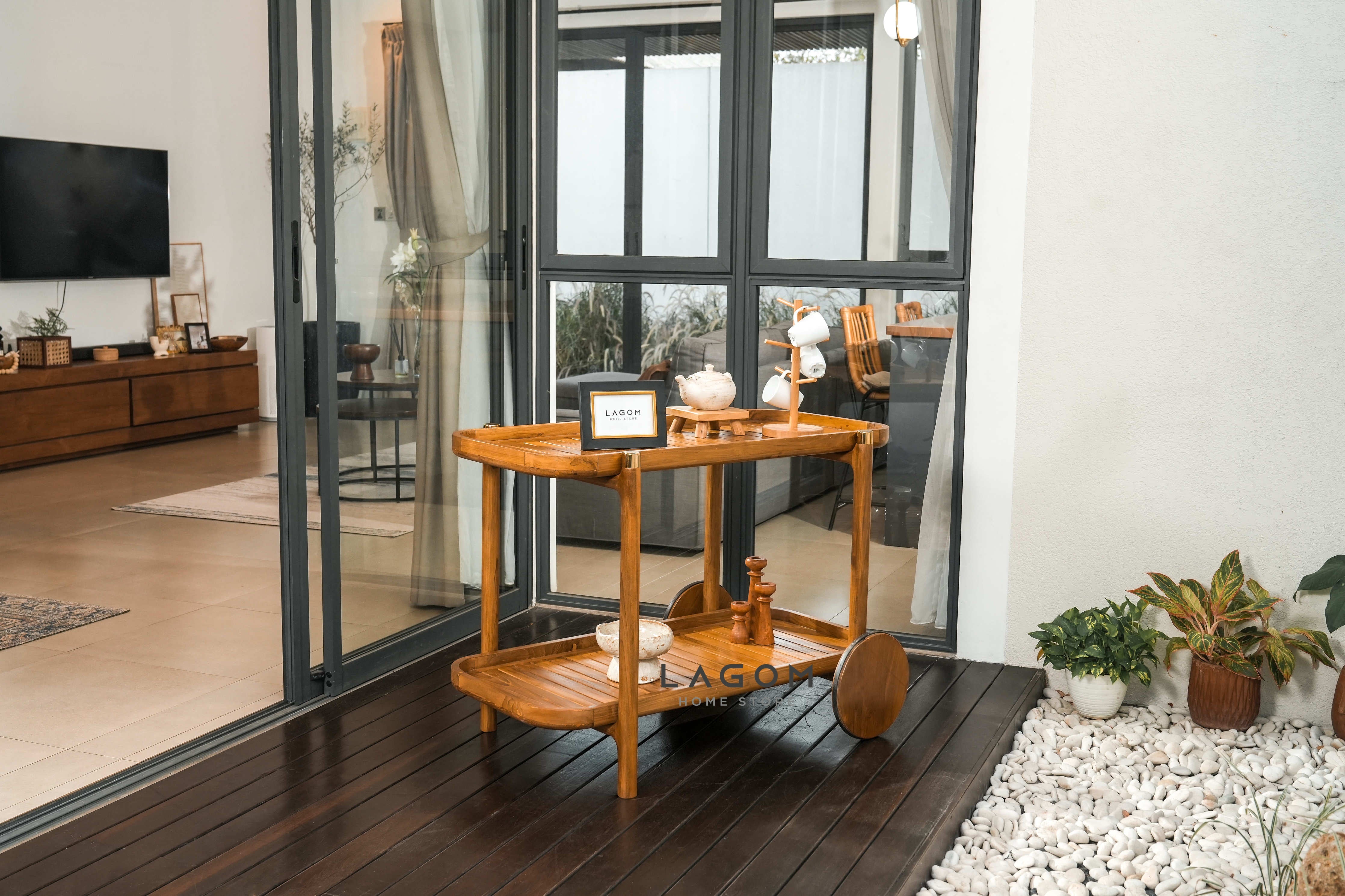 Trolley Kayu Jati Reclaimed Wood untuk Indoor dan Outdoor Trolley Lagom Home Store Jati Furnitur Teak Furniture Jakarta