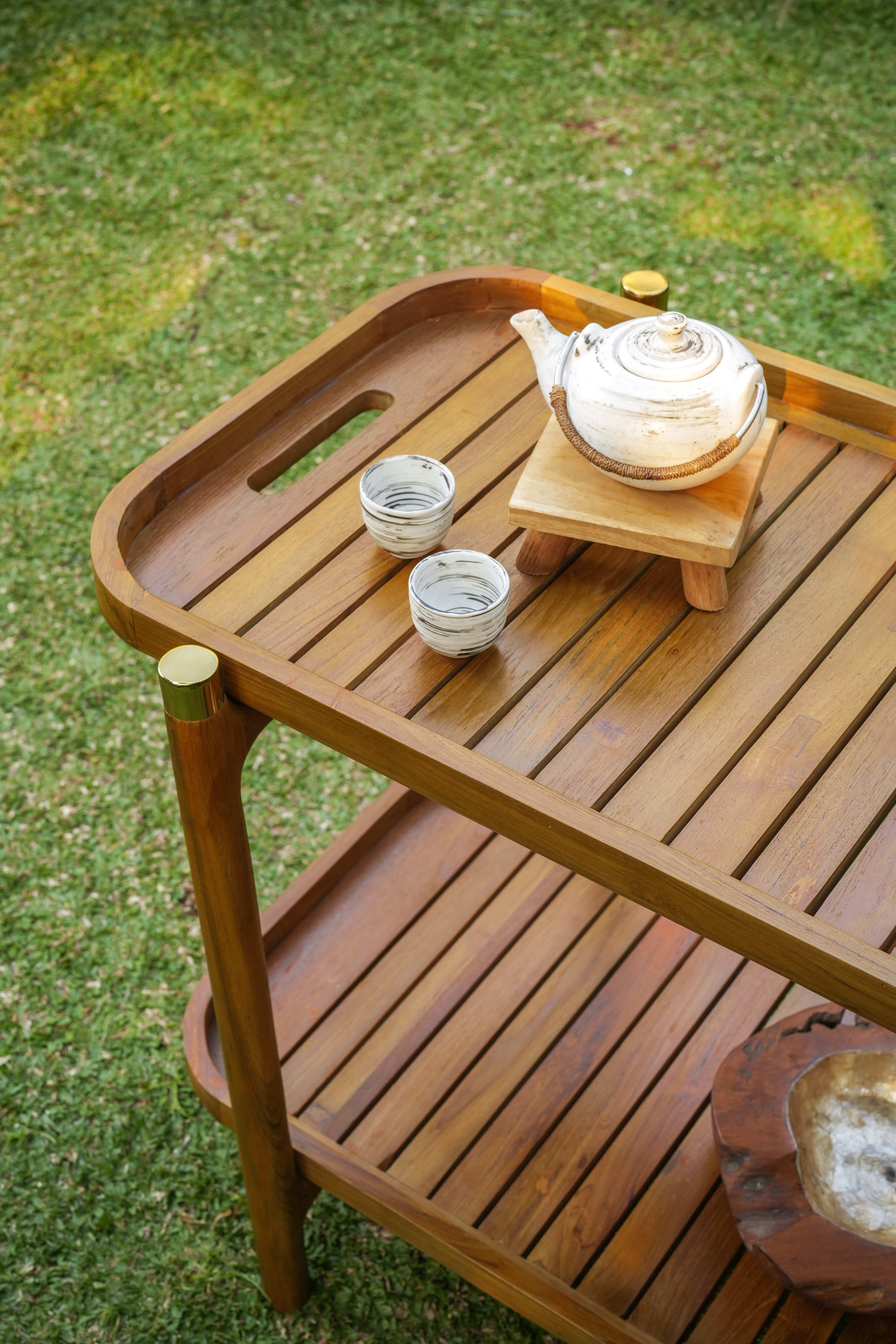 Trolly Kayu Jati Daur Ulang | Keindahan Handmade untuk Ruang Anda Mirror Lagom Home Store Jati Furnitur Teak Furniture Jakarta