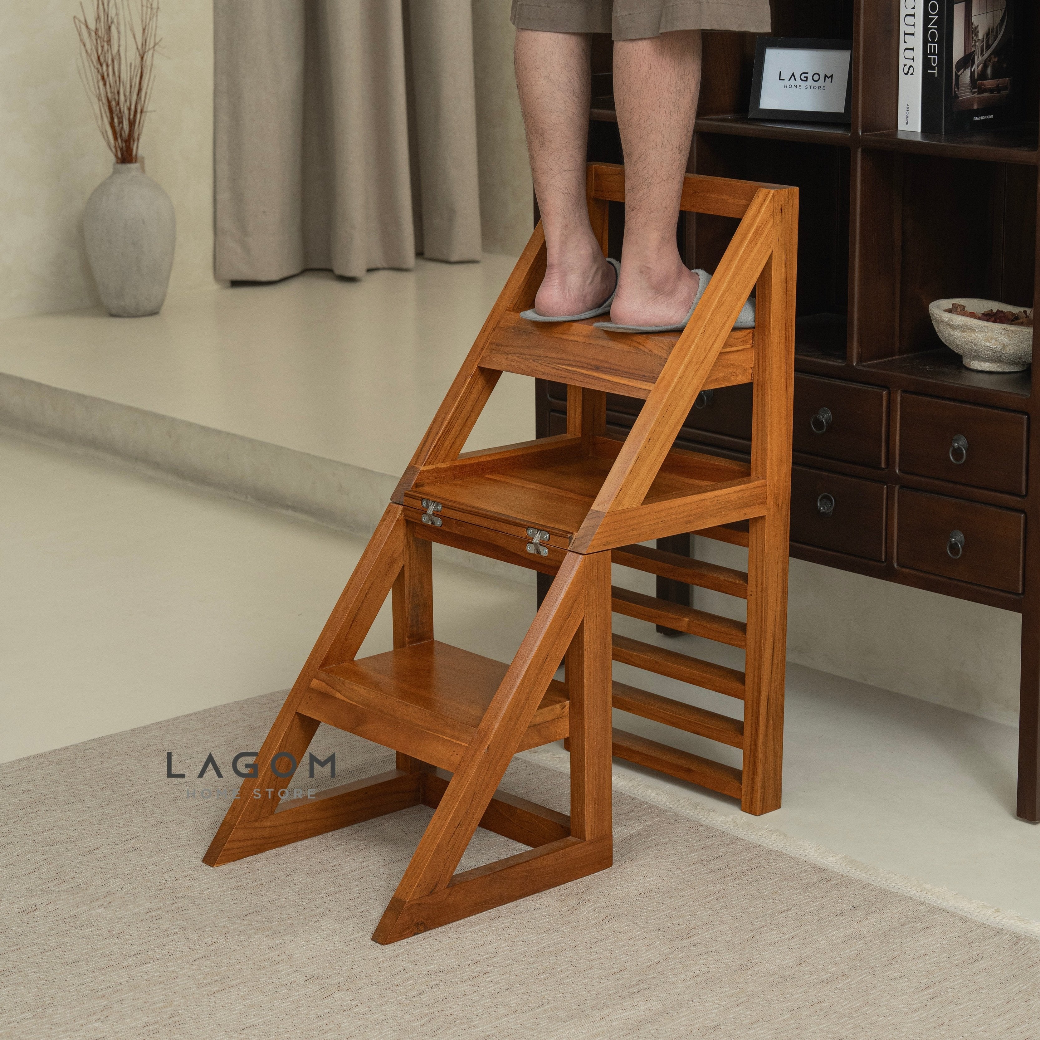 Kursi Tangga/Step Stool Multifungsi dari Kayu Jati