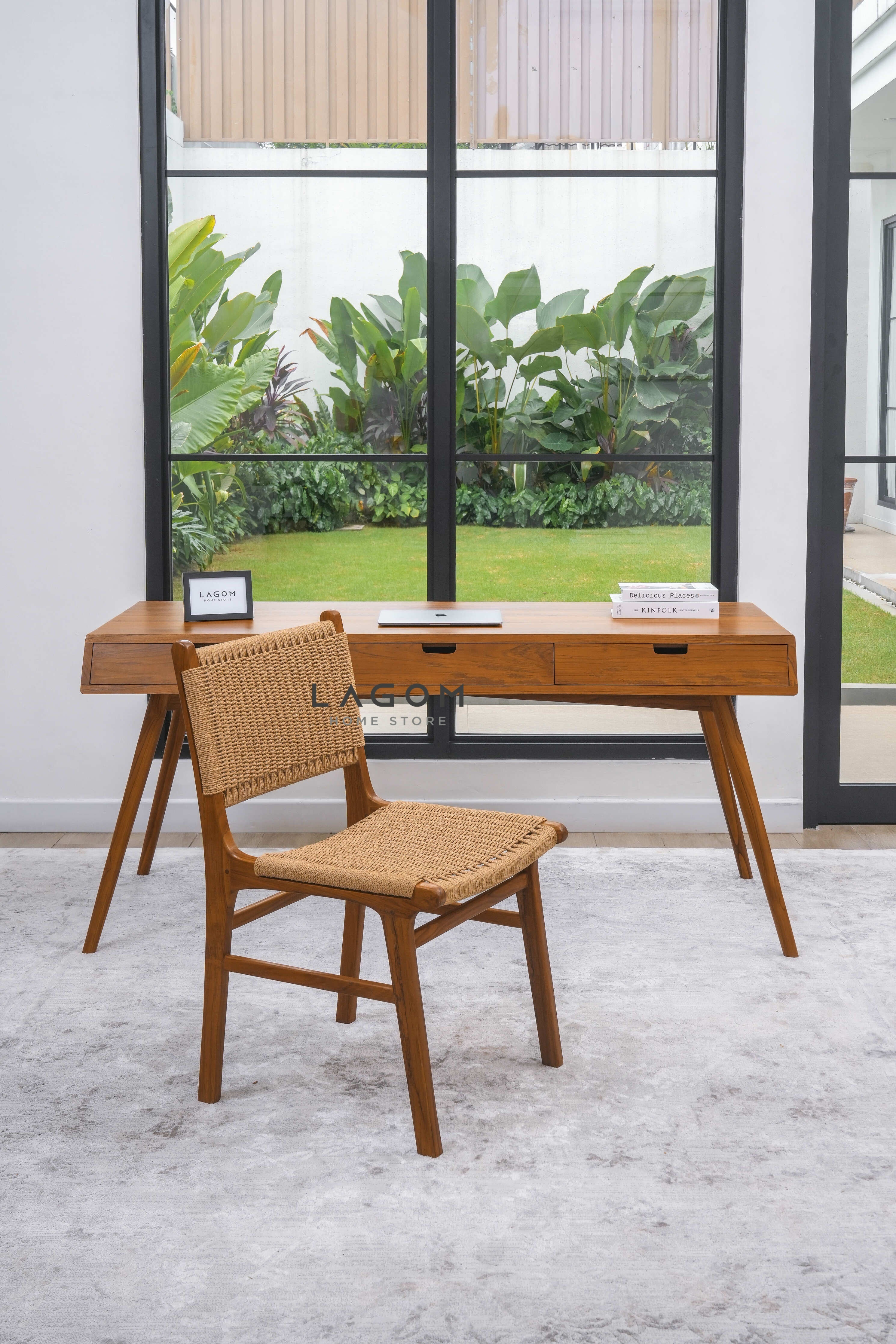 Kursi Kayu Jati Solid dengan Material Loom Premium Chair Lagom Home Store Jati Furnitur Teak Furniture Jakarta
