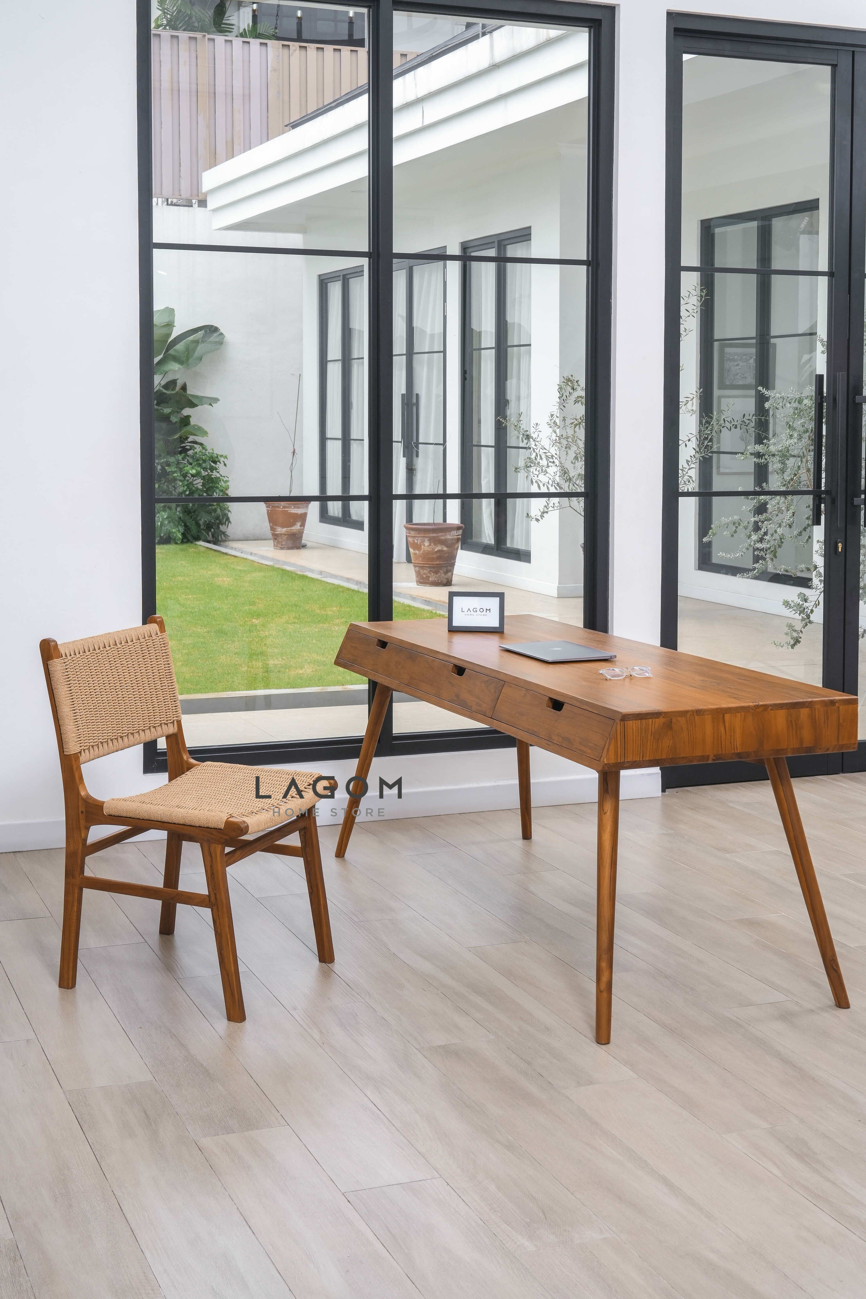 Kursi Kayu Jati Solid dengan Material Loom Premium Chair Lagom Home Store Jati Furnitur Teak Furniture Jakarta