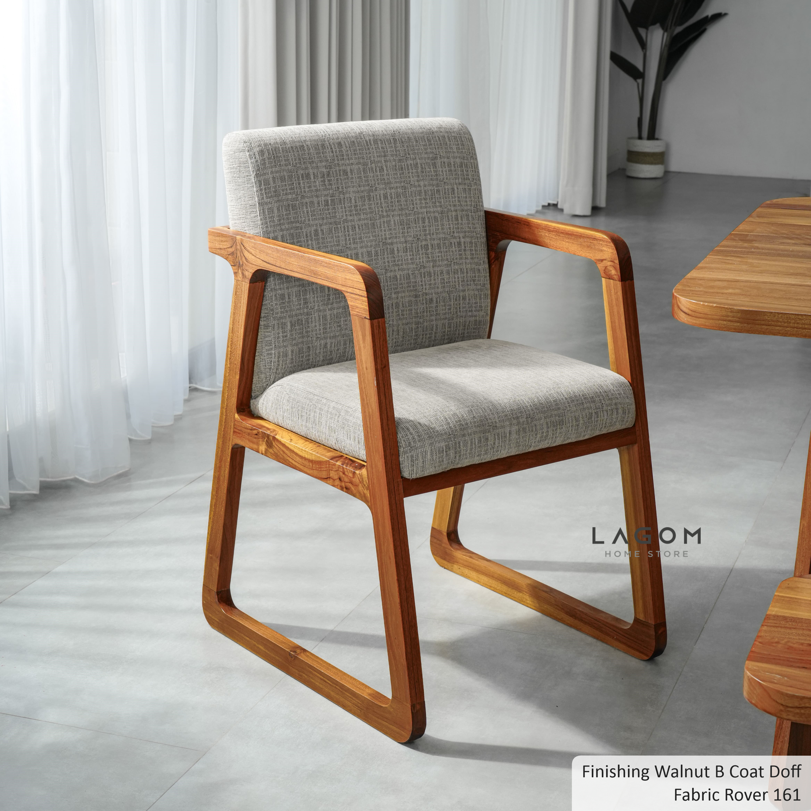 Kursi Makan dan Kerja dari Kayu Jati dengan Premium Cushion Office Seating Lagom Home Store Jati Furnitur Teak Furniture Jakarta