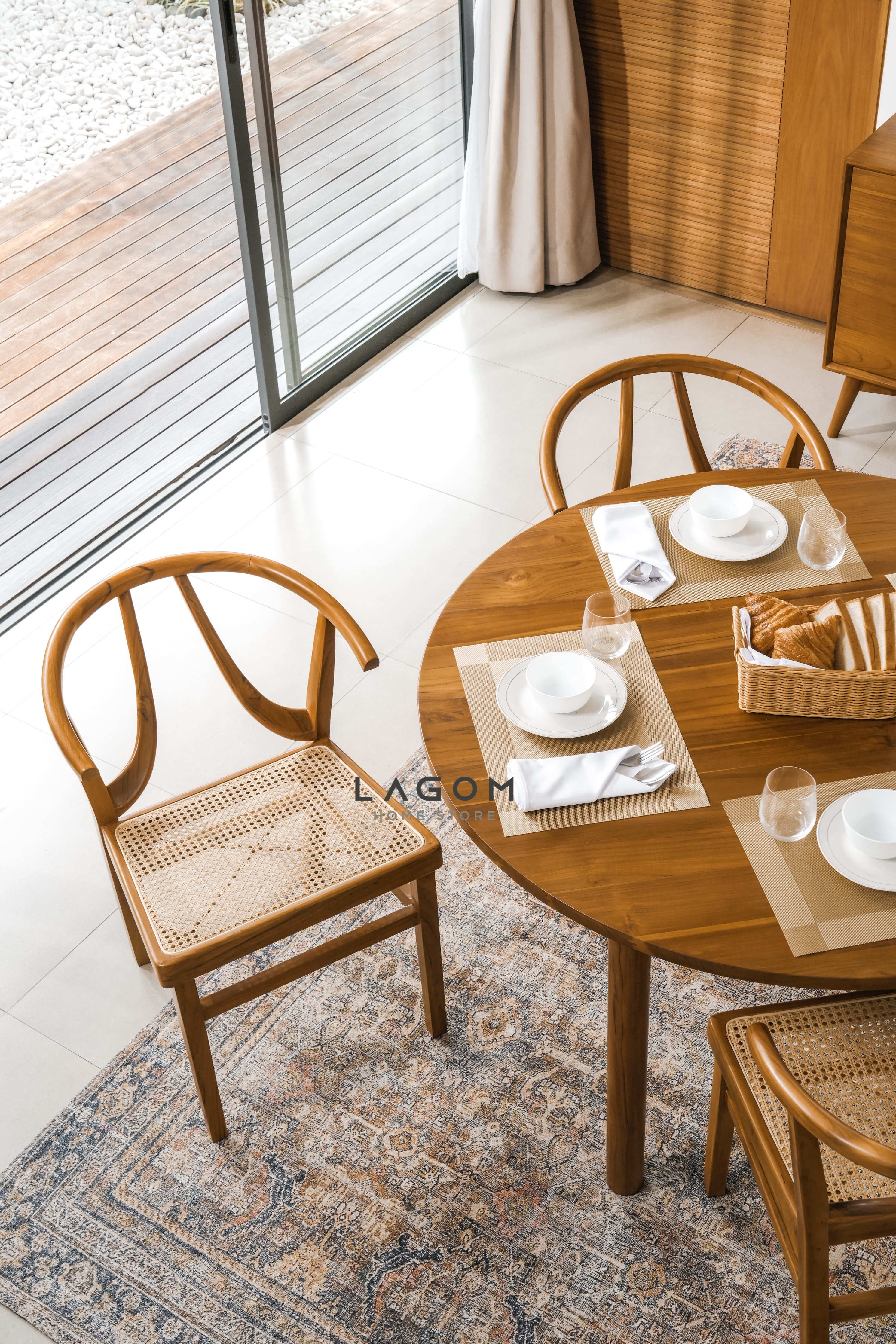 Kursi Unik untuk Meja Makan dari Kayu Jati dan Rotan Dining Chair Lagom Home Store Jati Furnitur Teak Furniture Jakarta