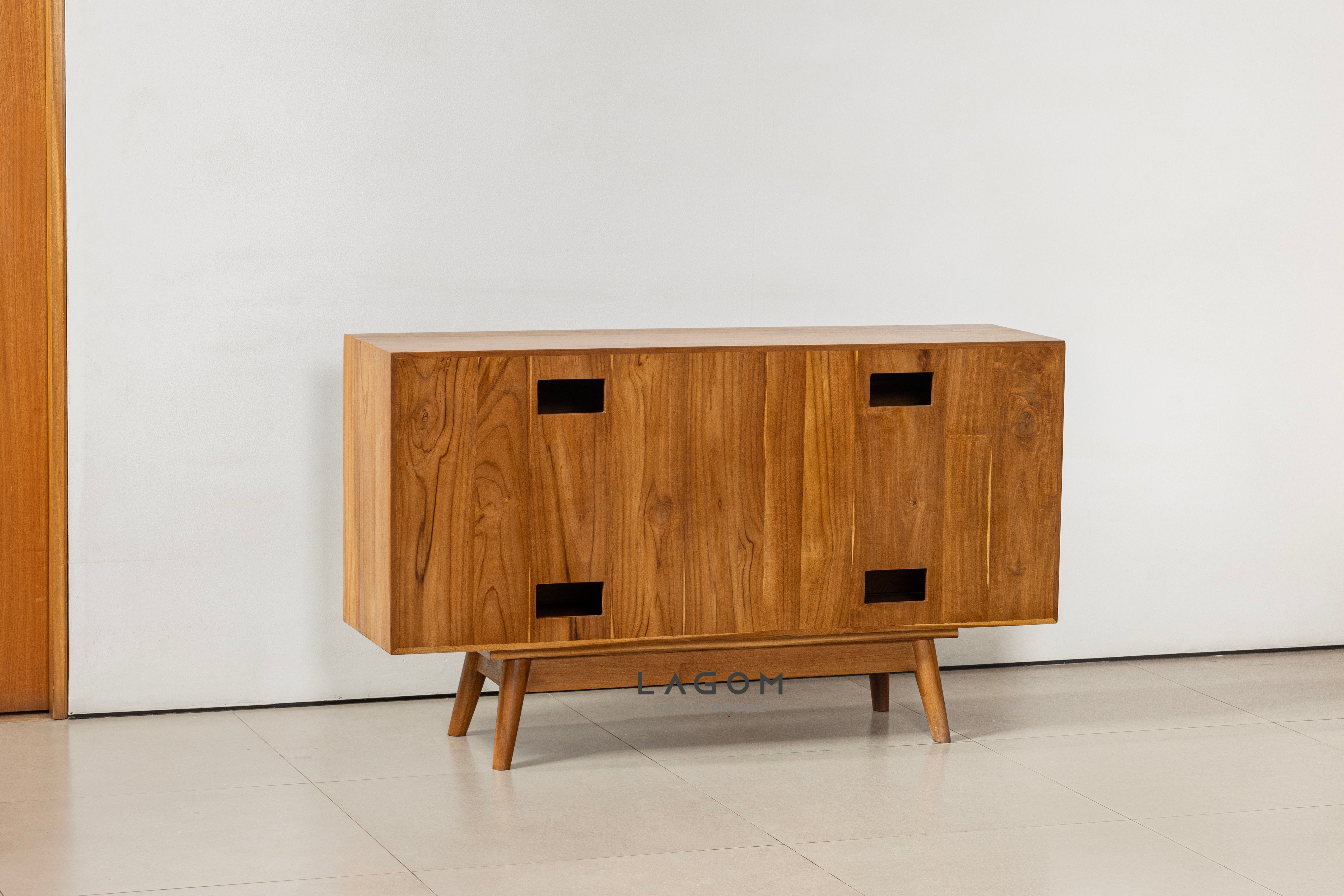 Meja TV/Meja Konsol dengan Pintu Geser dari Kayu Jati - Panjang 122 cm TV Cabinet Lagom Home Store Jati Furnitur Teak Furniture Jakarta