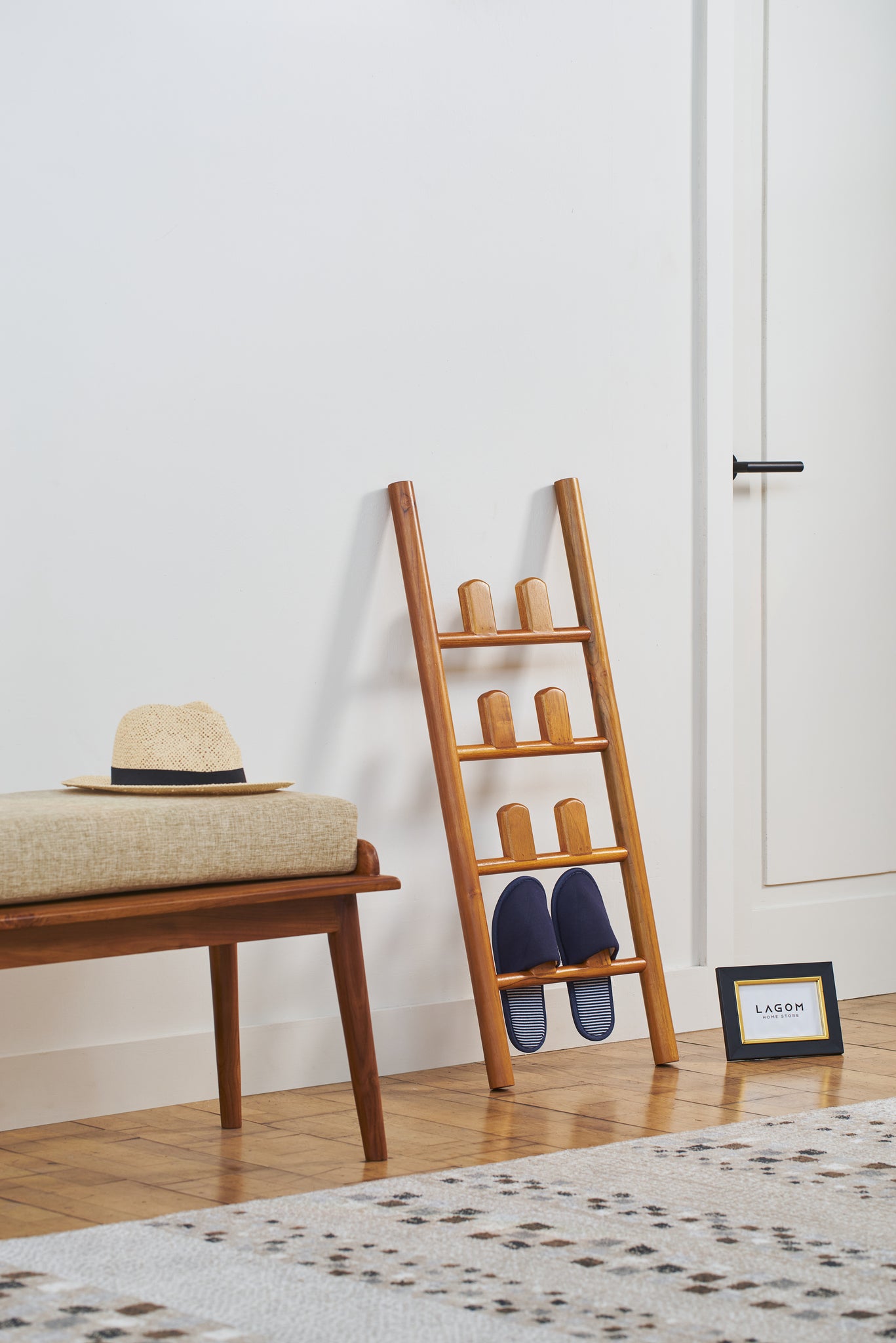 Rak Sepatu dan Sandal Desain Minimalis Shoe Rack Lagom Home Store Jati Furnitur Teak Furniture Jakarta