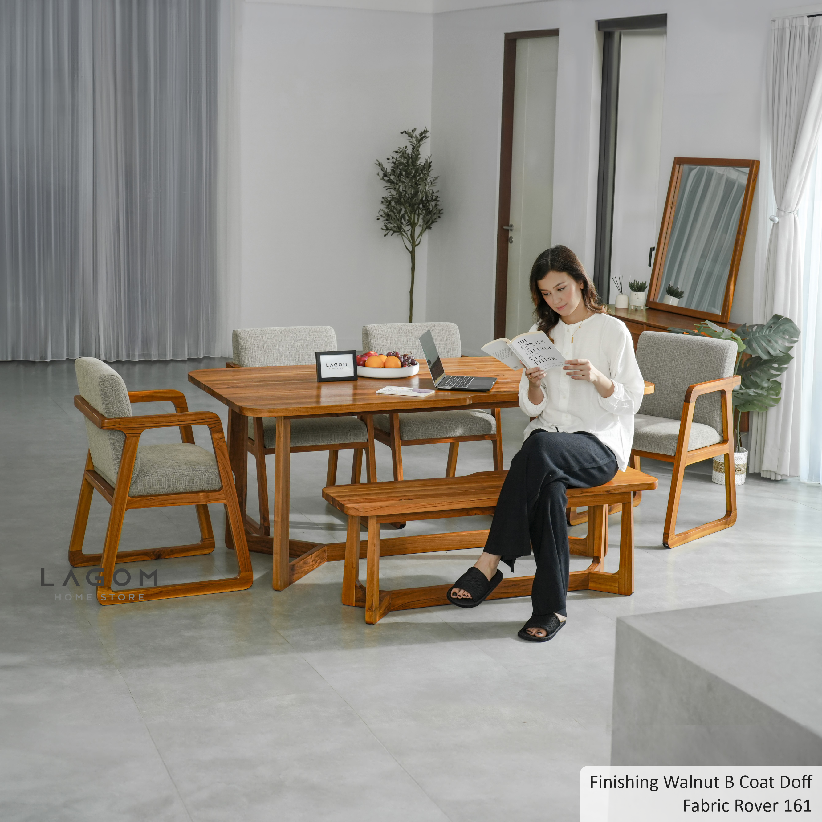 Set Meja Makan Unik Kayu Jati dengan 4 Kursi dan 1 Bangku Dining Set Lagom Home Store Jati Furnitur Teak Furniture Jakarta